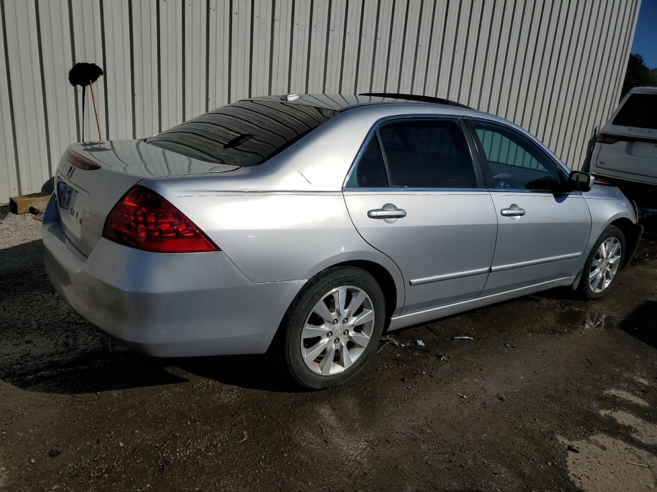 Photo 2 VIN: 1HGCM66556A062845 - HONDA ACCORD 