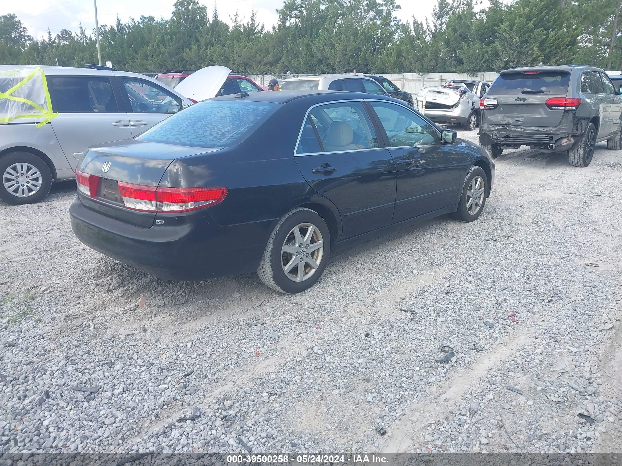 Photo 3 VIN: 1HGCM66564A096340 - HONDA ACCORD 