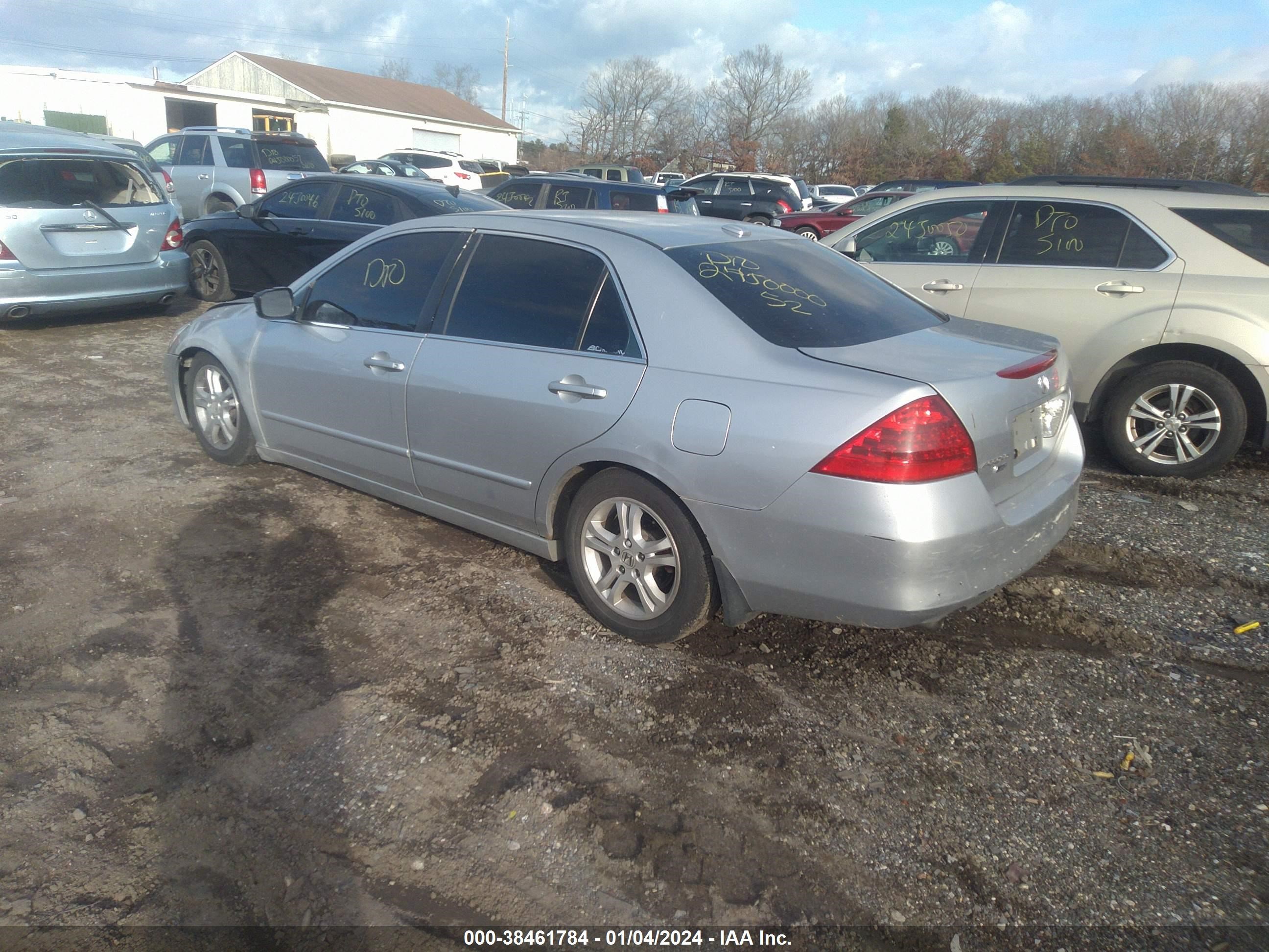 Photo 2 VIN: 1HGCM66566A070470 - HONDA ACCORD 