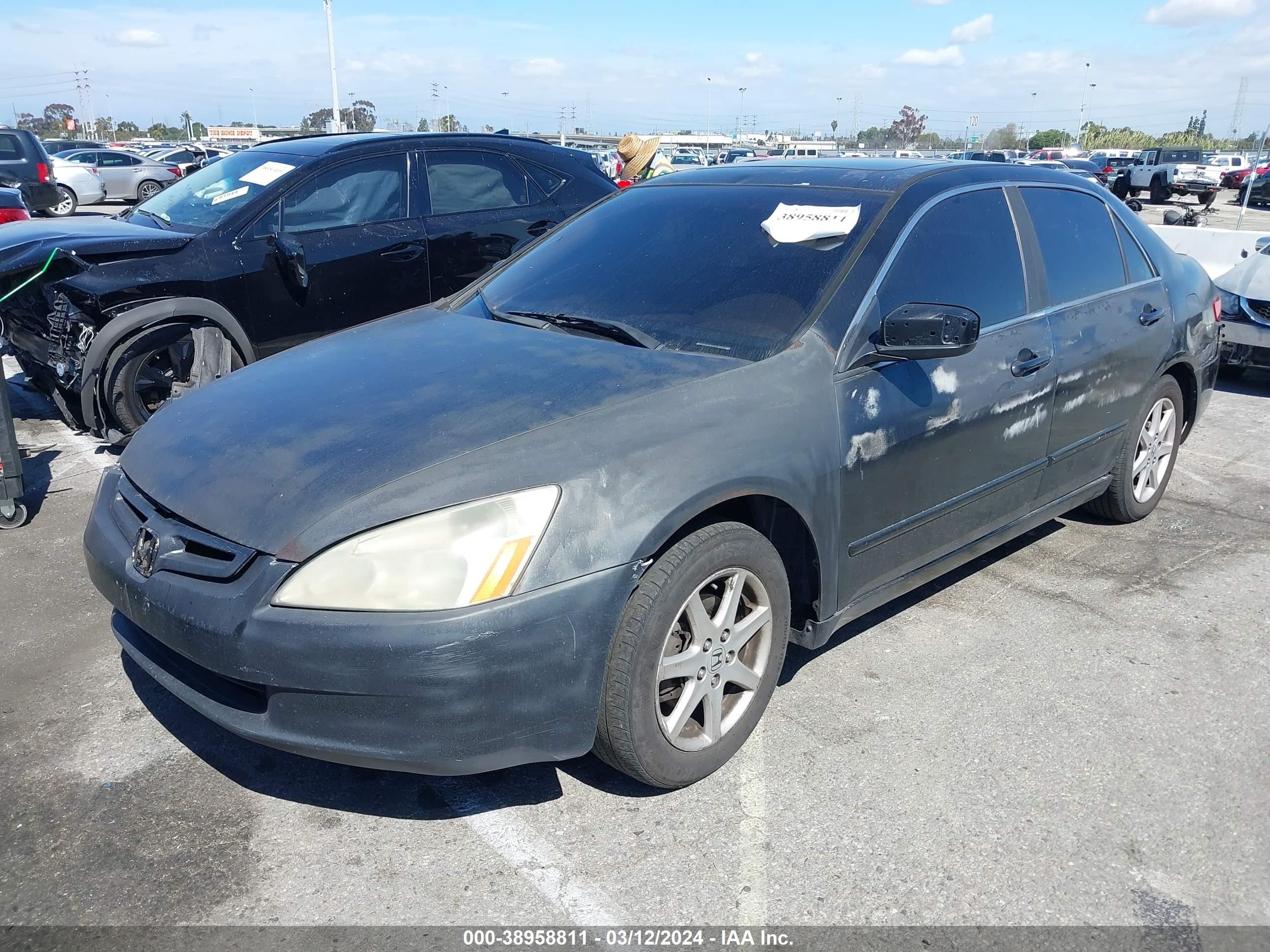 Photo 1 VIN: 1HGCM66573A013366 - HONDA ACCORD 