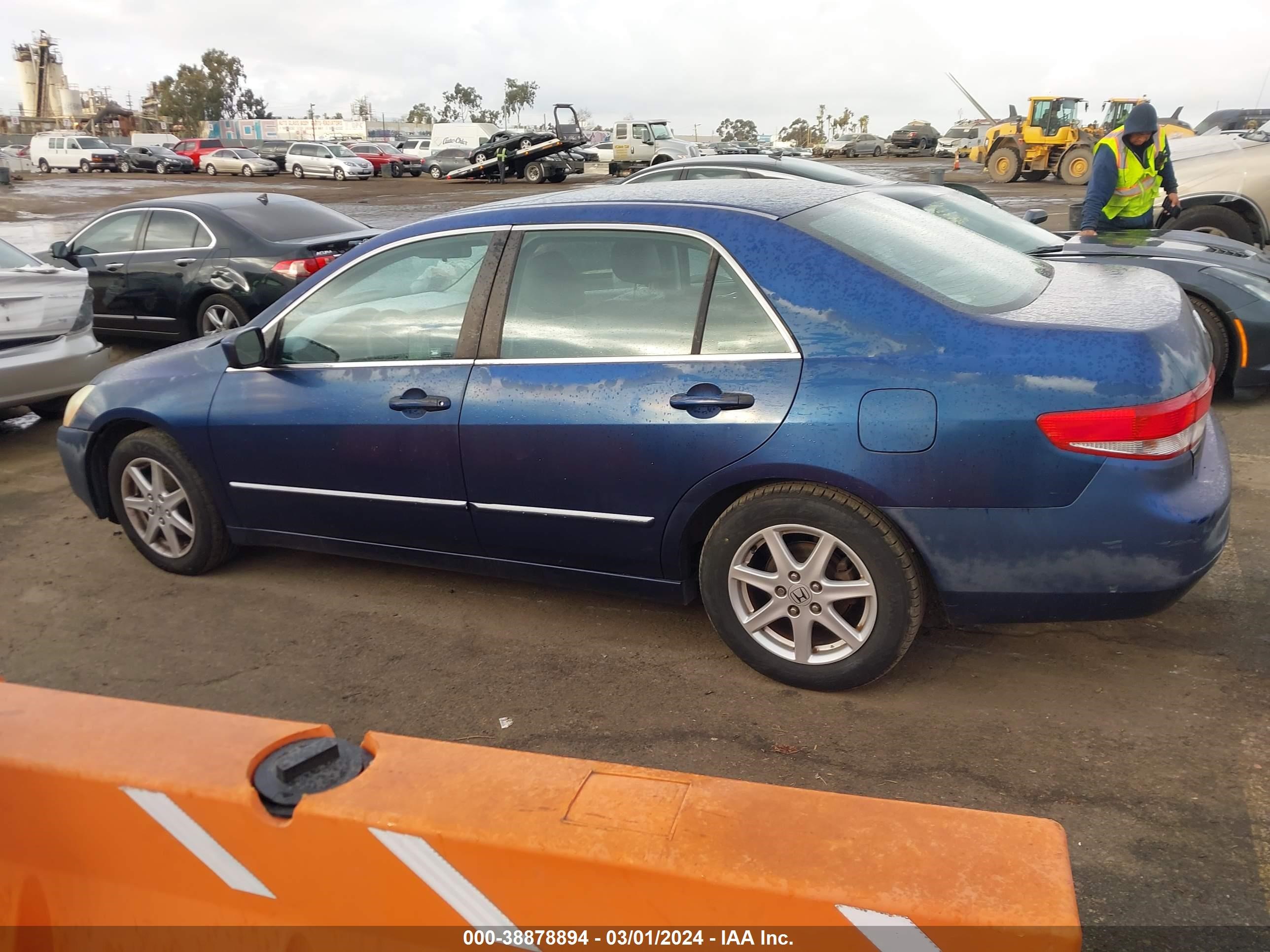 Photo 13 VIN: 1HGCM66573A067217 - CHEVROLET MALIBU 