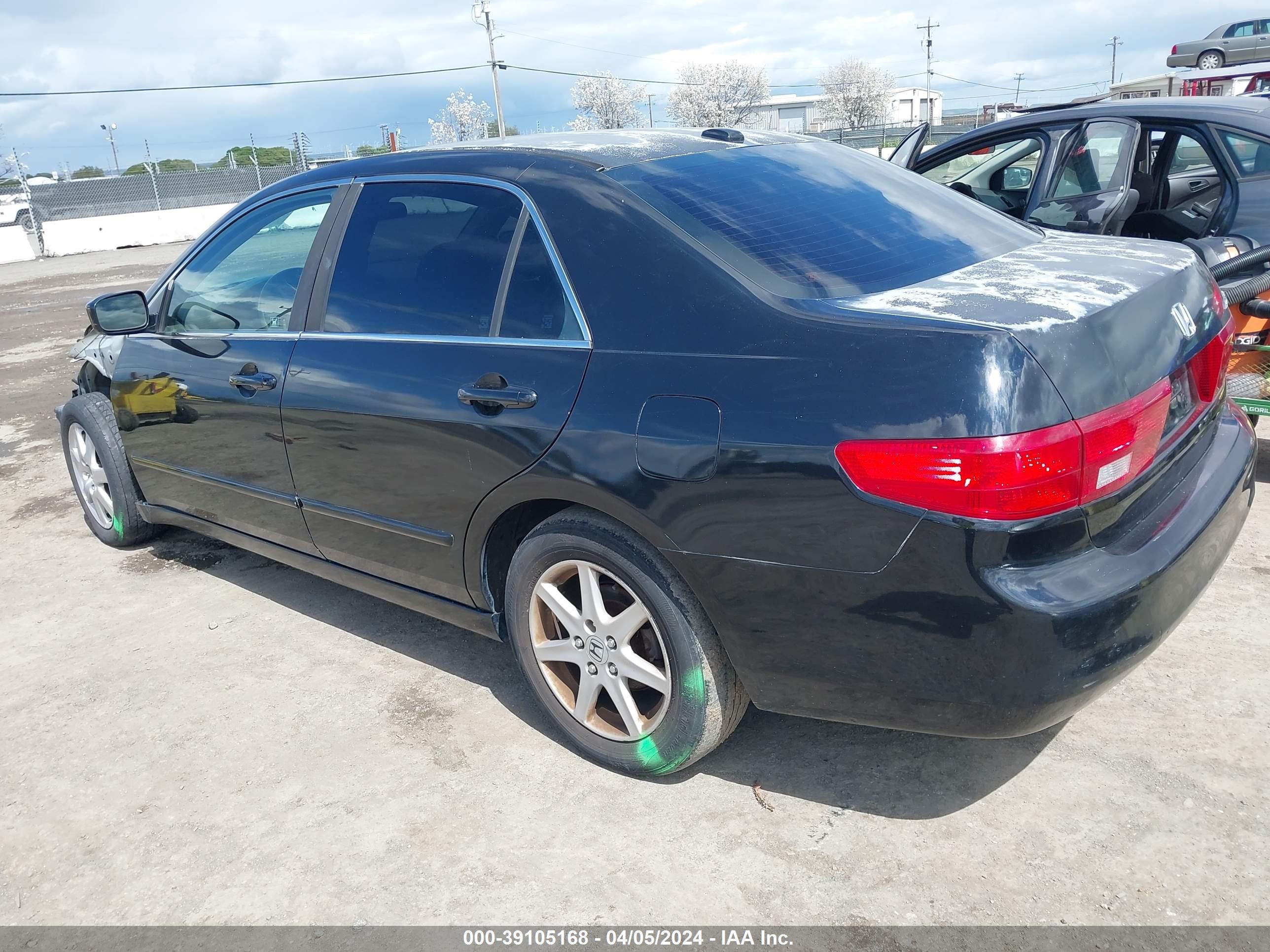 Photo 2 VIN: 1HGCM66575A001060 - HONDA ACCORD 