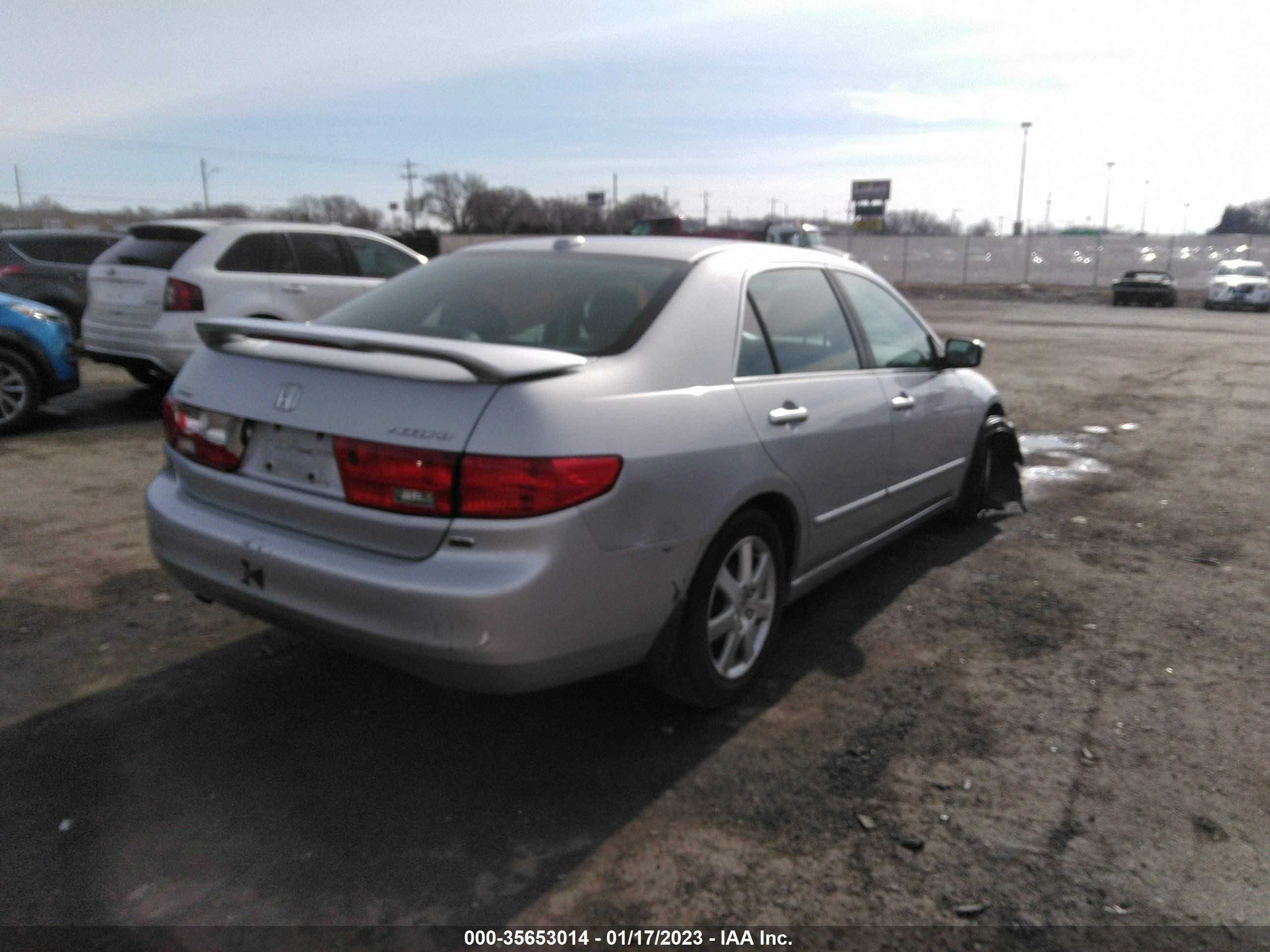 Photo 3 VIN: 1HGCM66575A022975 - HONDA ACCORD 