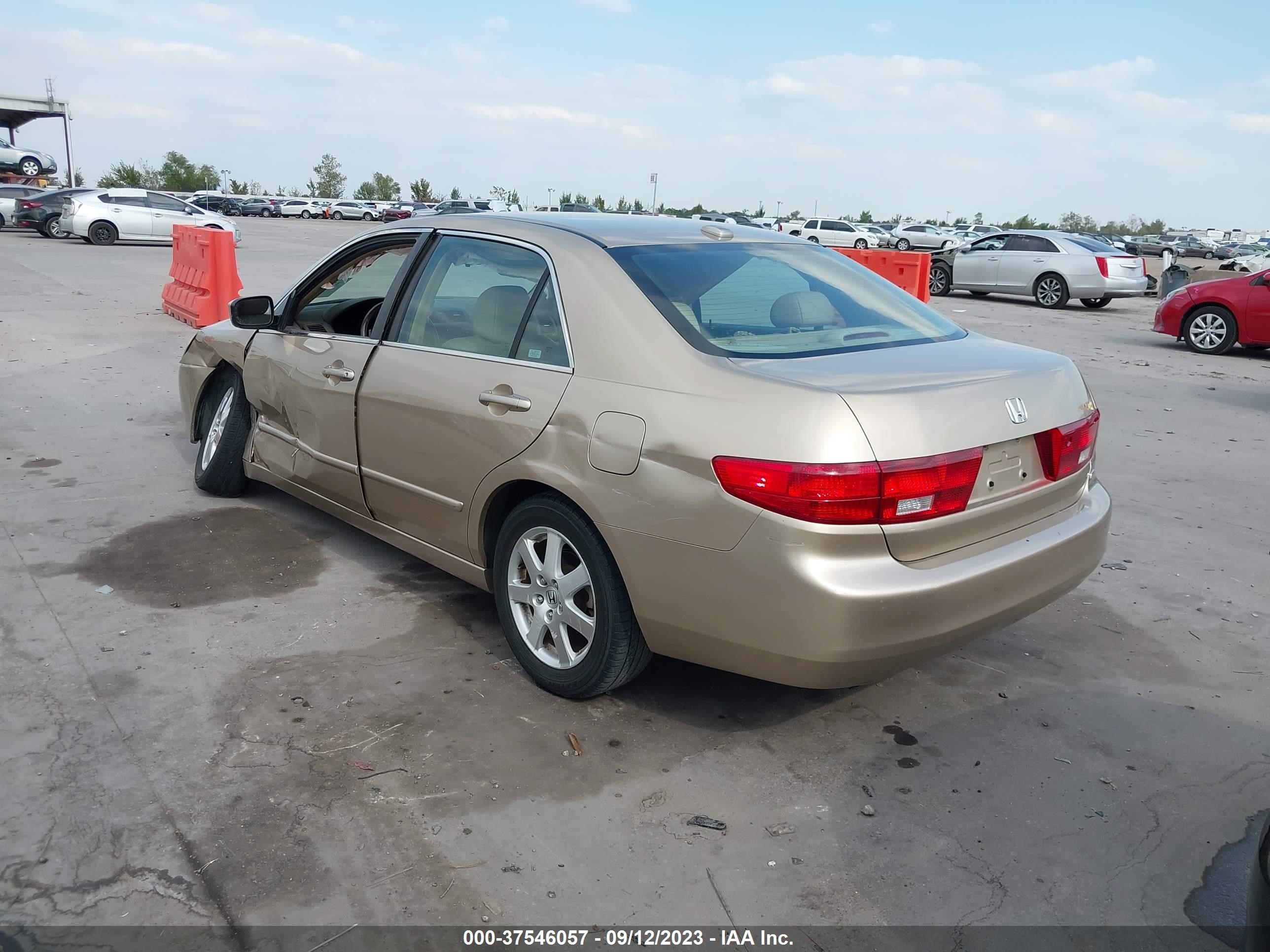 Photo 2 VIN: 1HGCM66575A057841 - HONDA ACCORD 