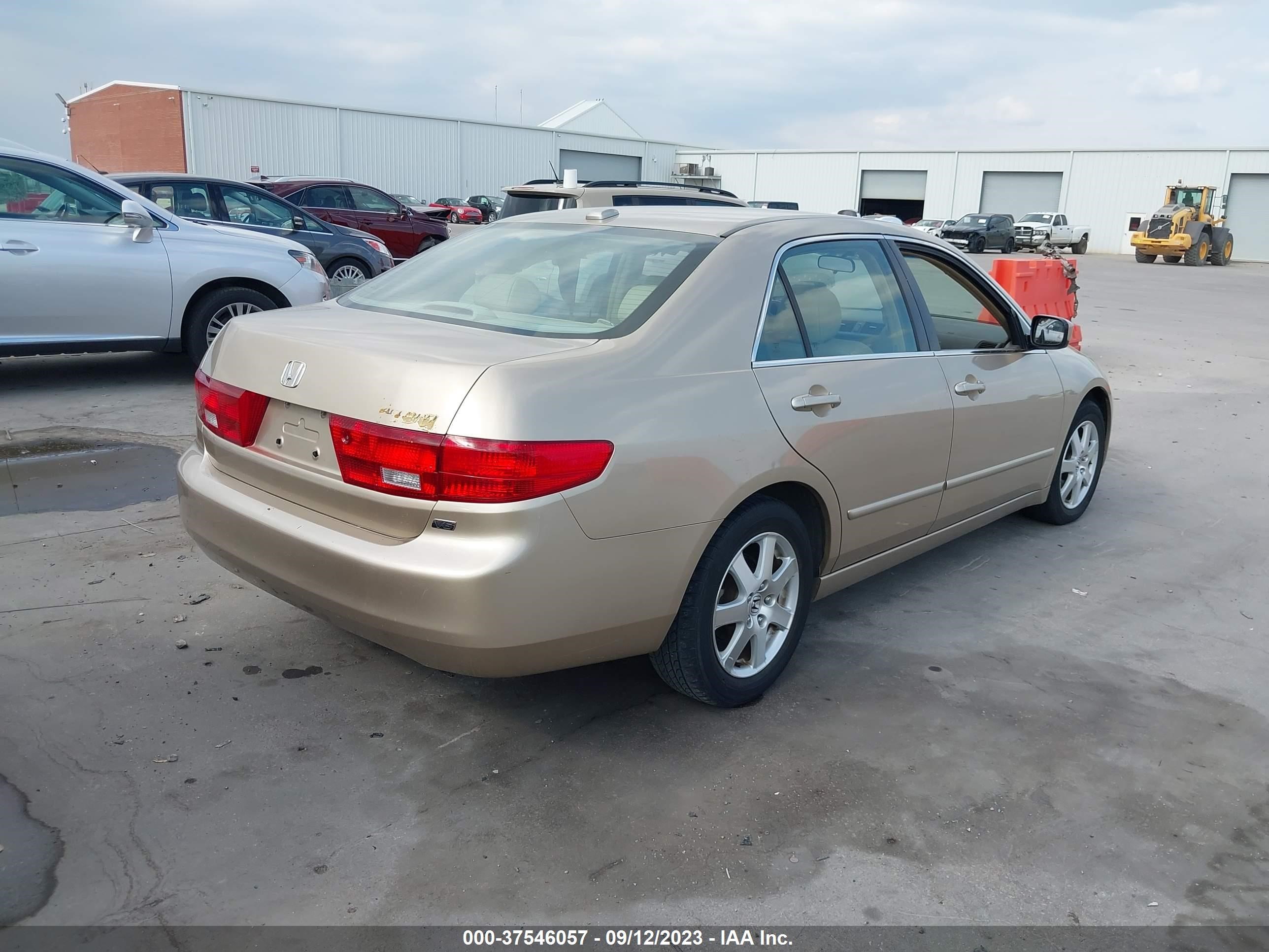 Photo 3 VIN: 1HGCM66575A057841 - HONDA ACCORD 