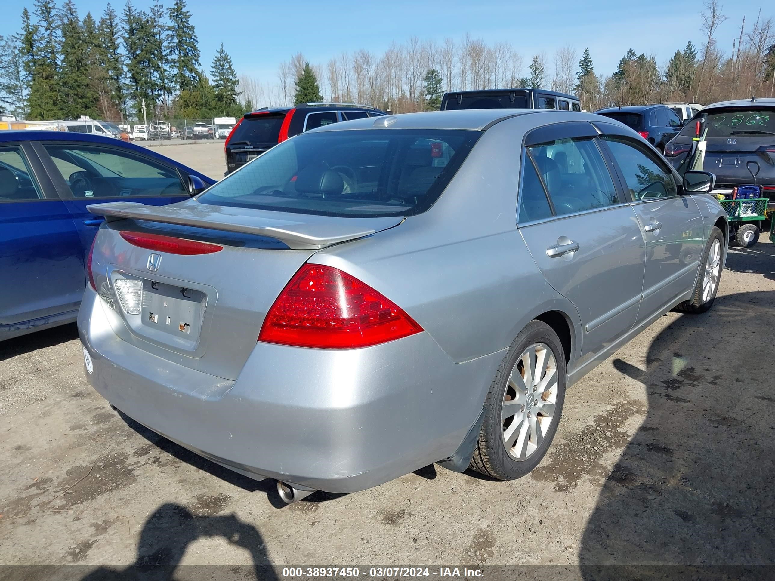 Photo 3 VIN: 1HGCM66576A064919 - HONDA ACCORD 