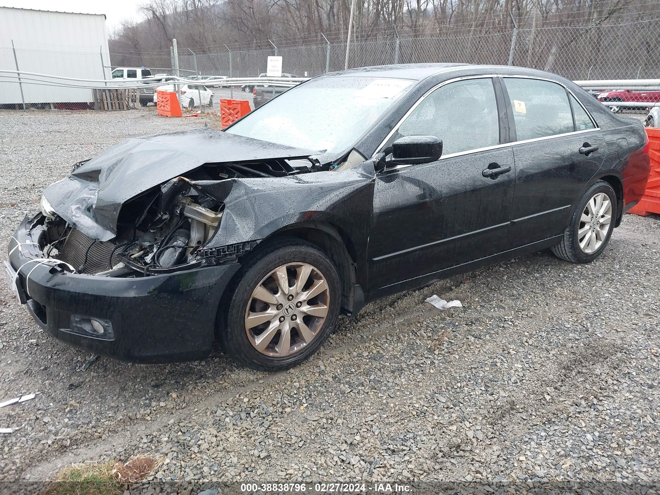 Photo 1 VIN: 1HGCM66577A002020 - HONDA ACCORD 