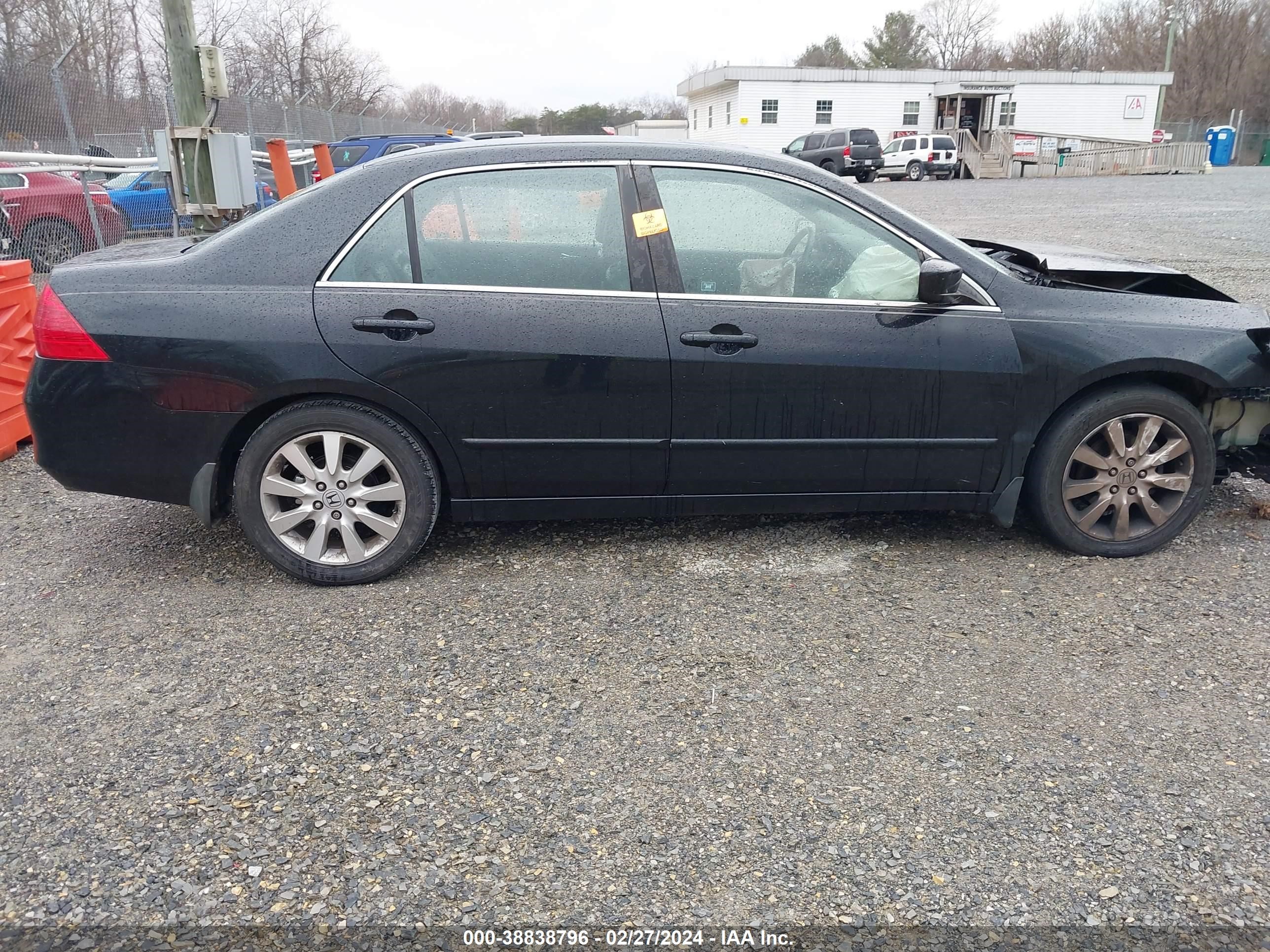 Photo 12 VIN: 1HGCM66577A002020 - HONDA ACCORD 