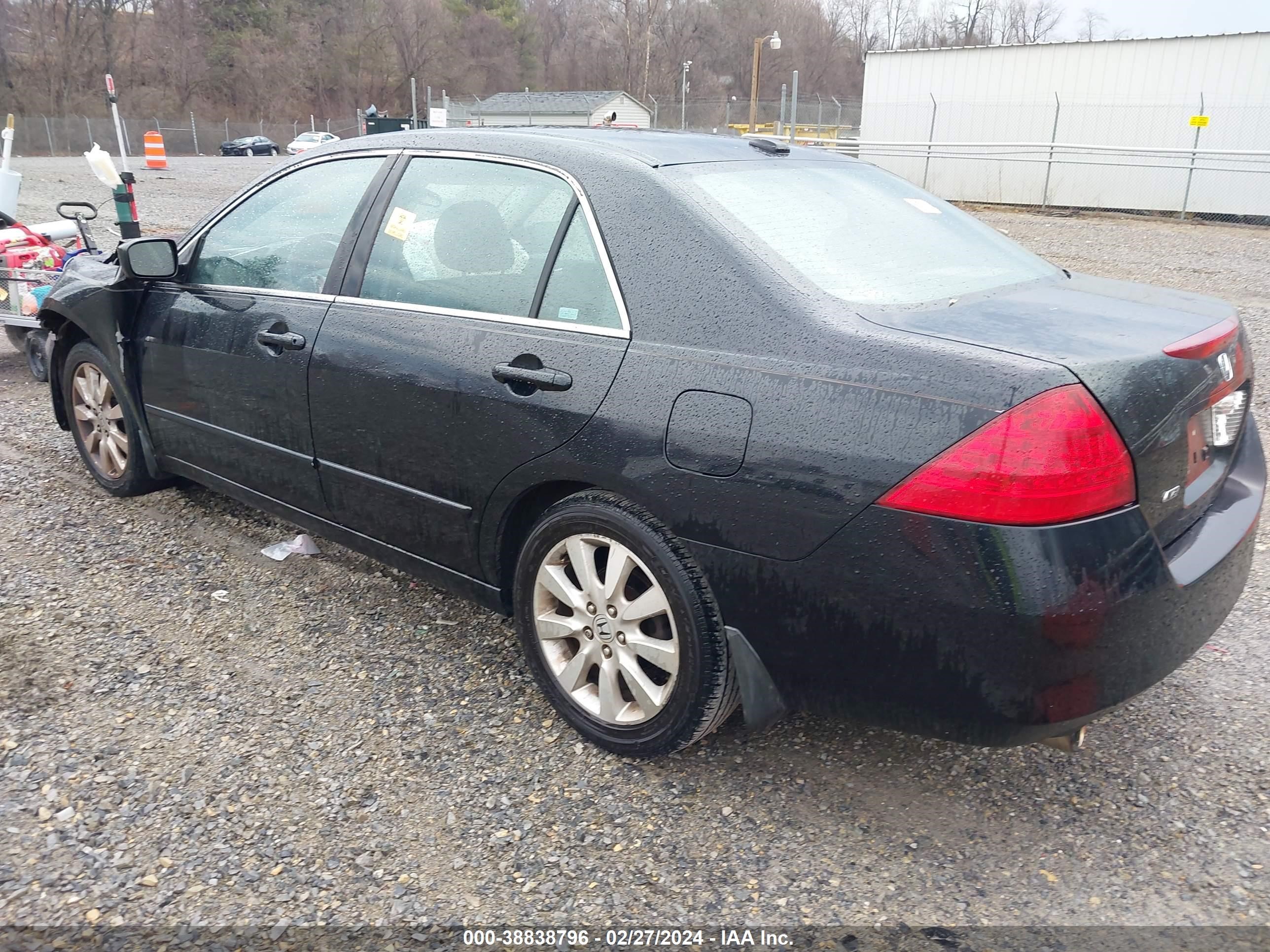 Photo 2 VIN: 1HGCM66577A002020 - HONDA ACCORD 