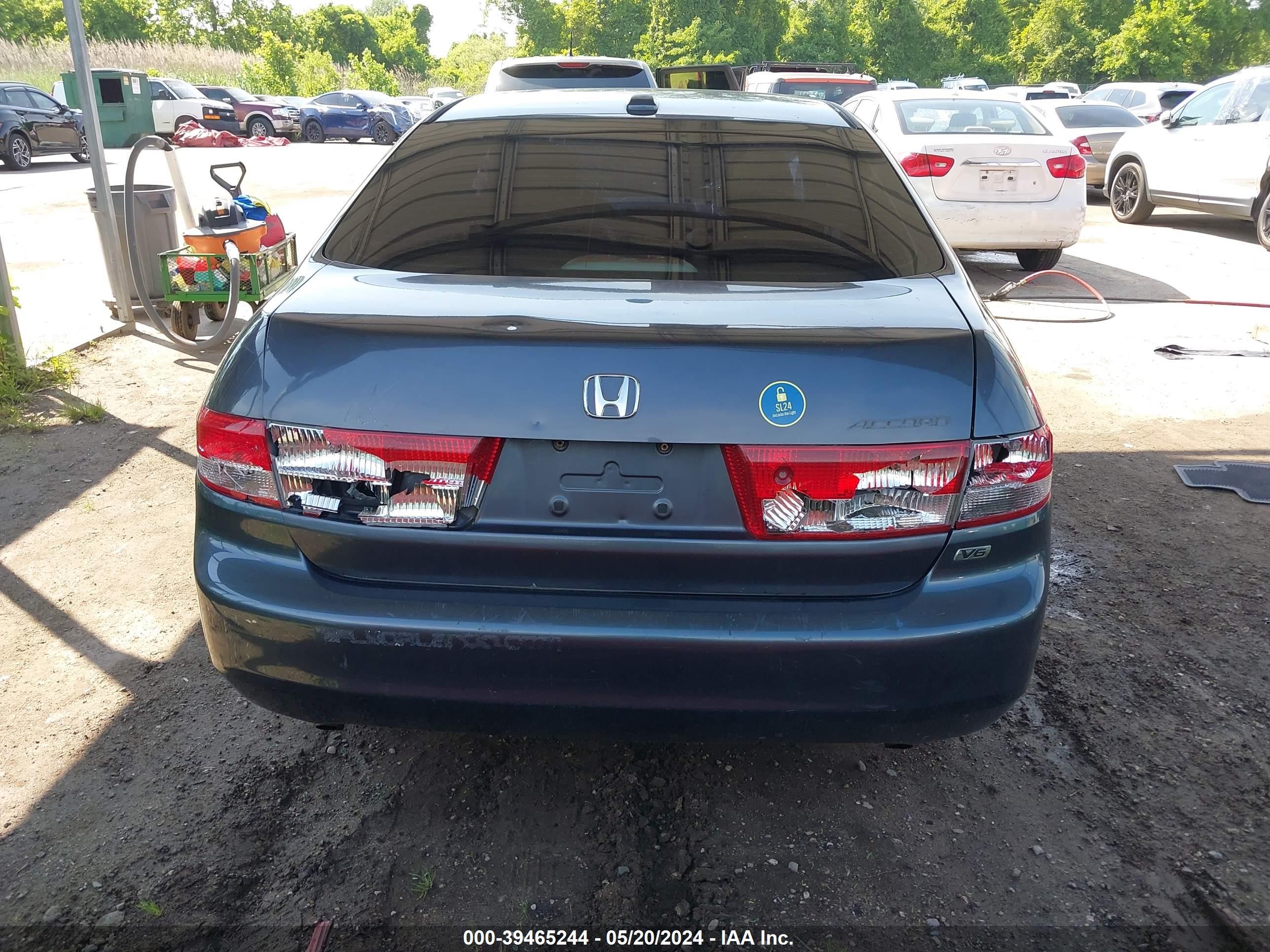 Photo 15 VIN: 1HGCM66584A067938 - HONDA ACCORD 