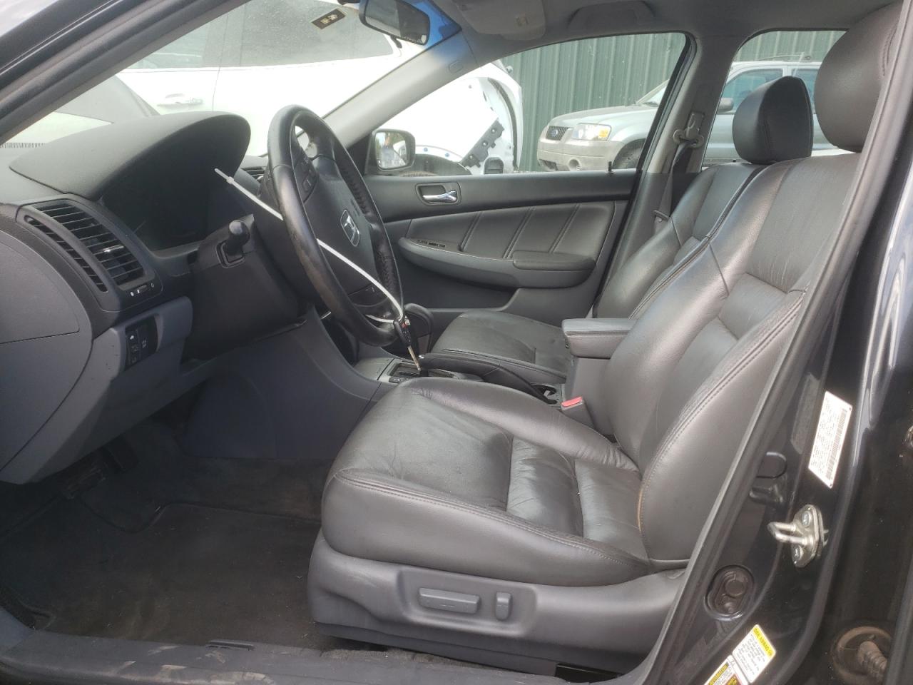 Photo 6 VIN: 1HGCM66586A019696 - HONDA ACCORD 