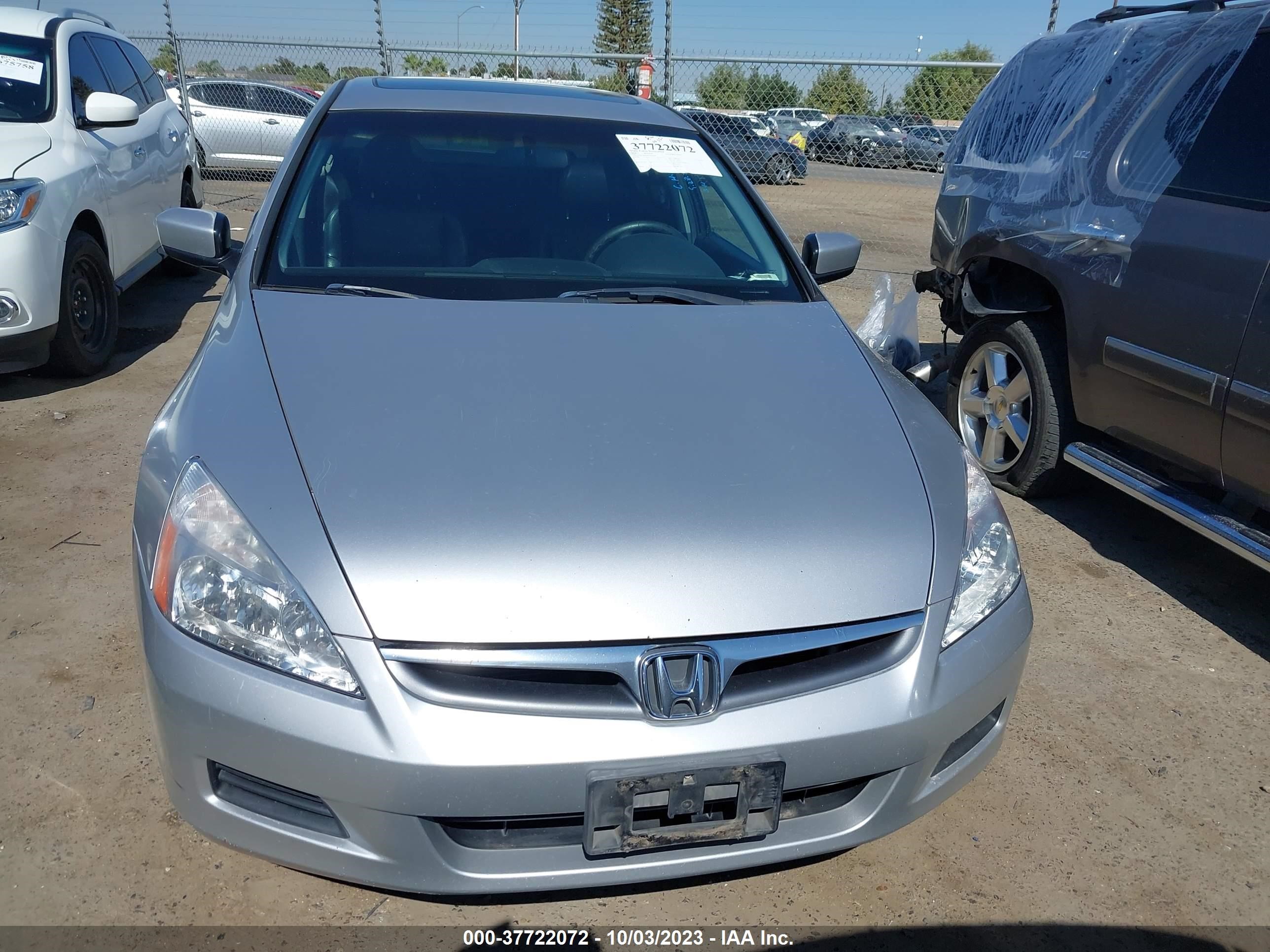 Photo 12 VIN: 1HGCM66586A045456 - HONDA ACCORD 