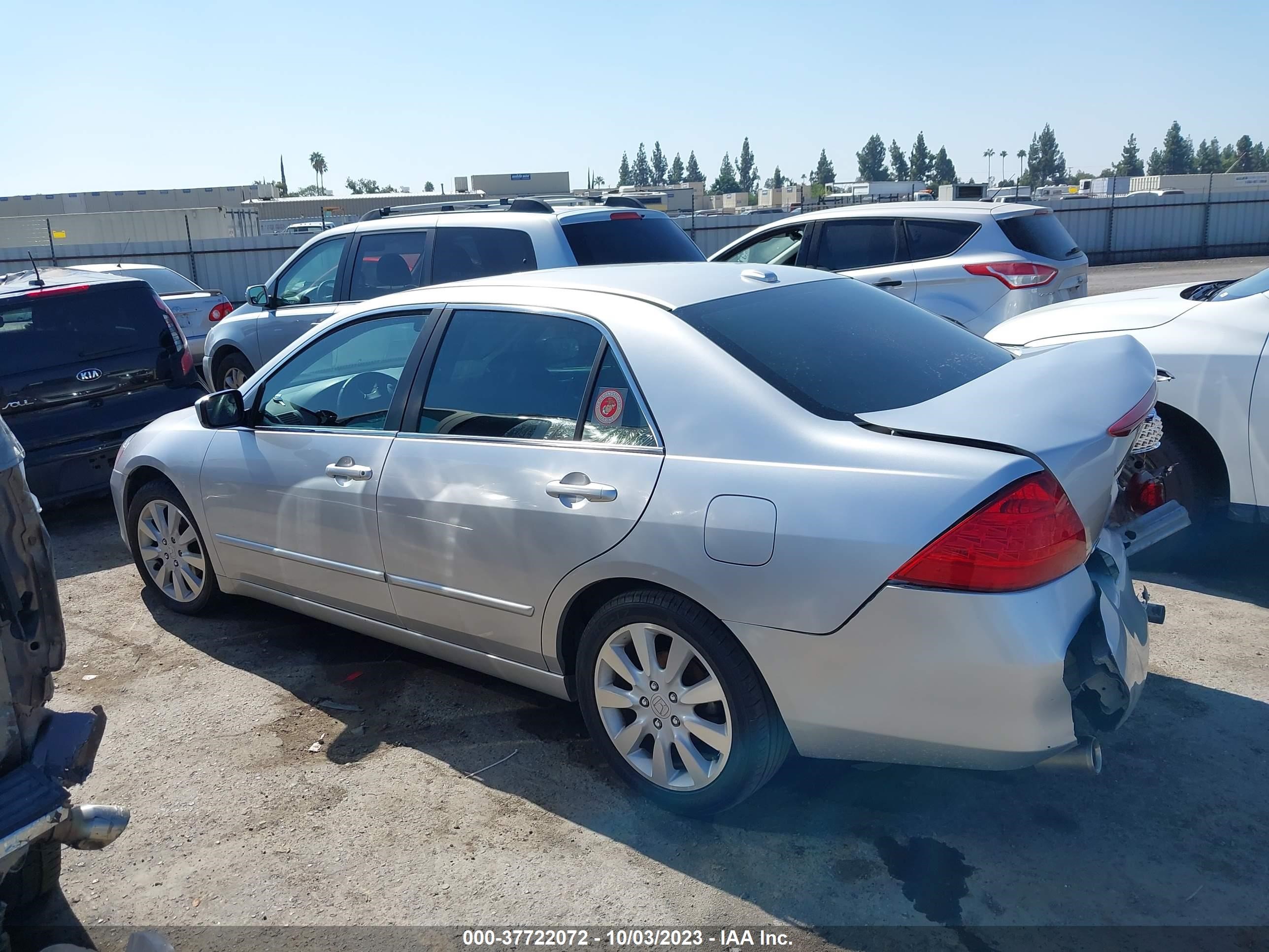 Photo 14 VIN: 1HGCM66586A045456 - HONDA ACCORD 