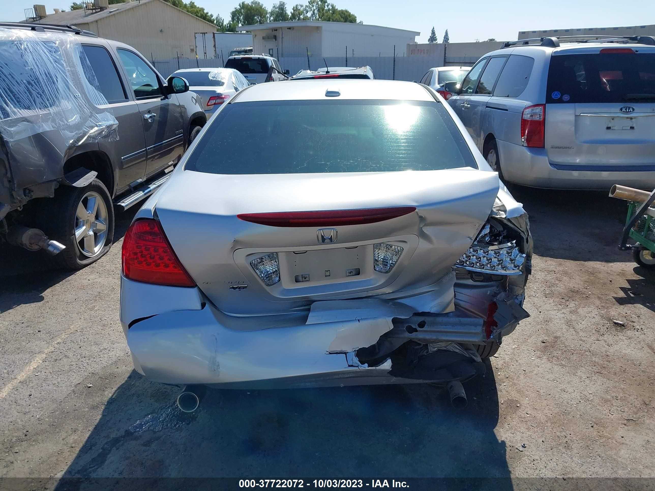 Photo 16 VIN: 1HGCM66586A045456 - HONDA ACCORD 