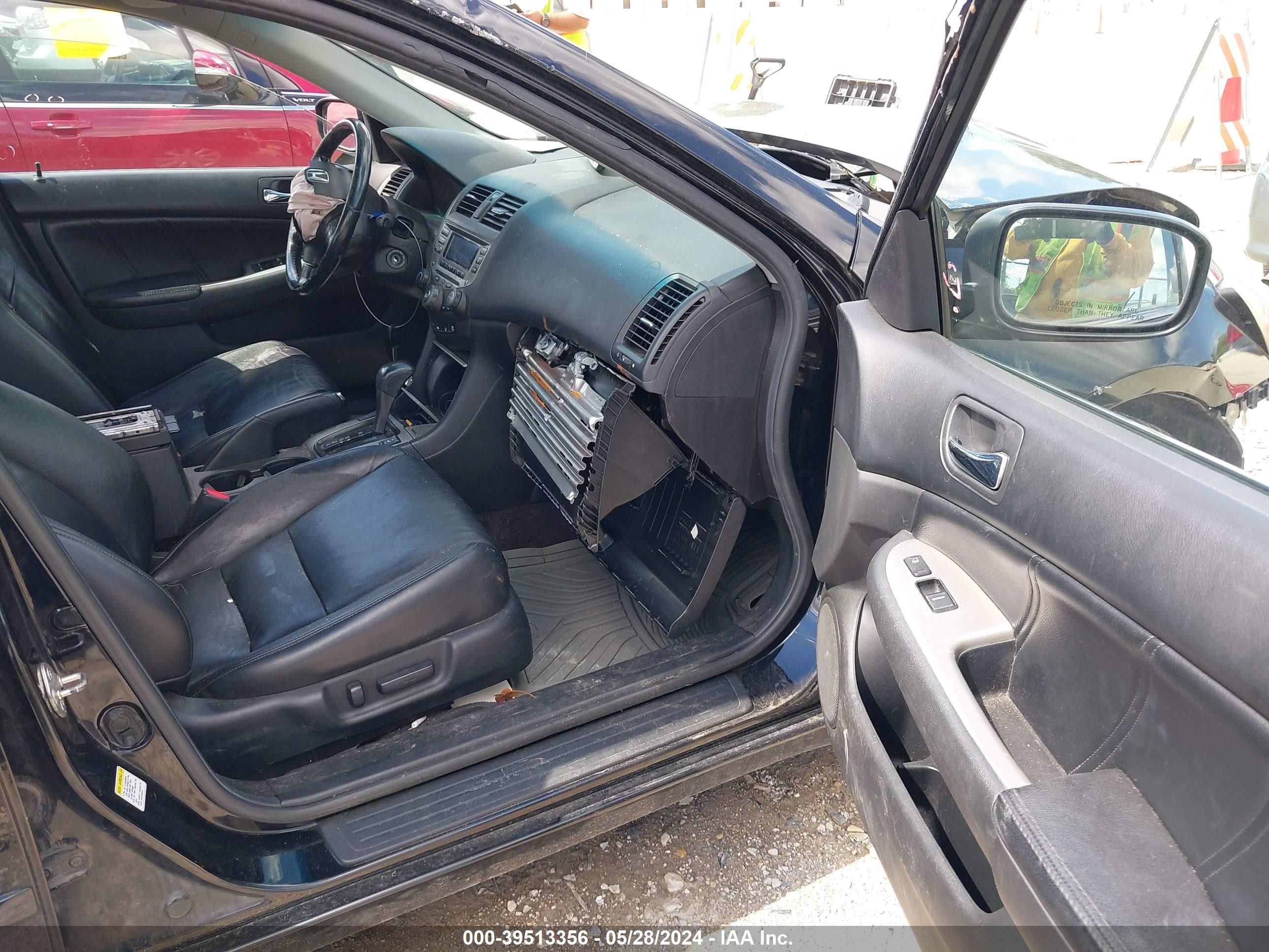 Photo 4 VIN: 1HGCM66587A038640 - HONDA ACCORD 