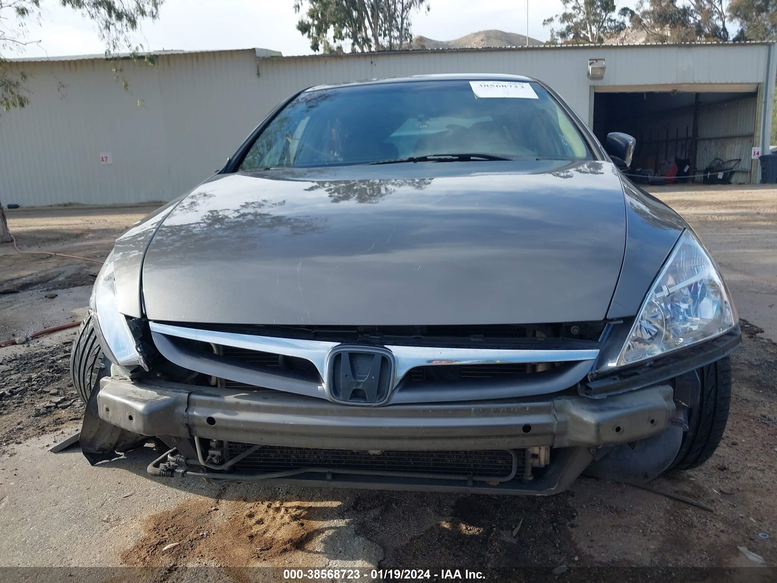 Photo 11 VIN: 1HGCM66587A055664 - HONDA ACCORD 