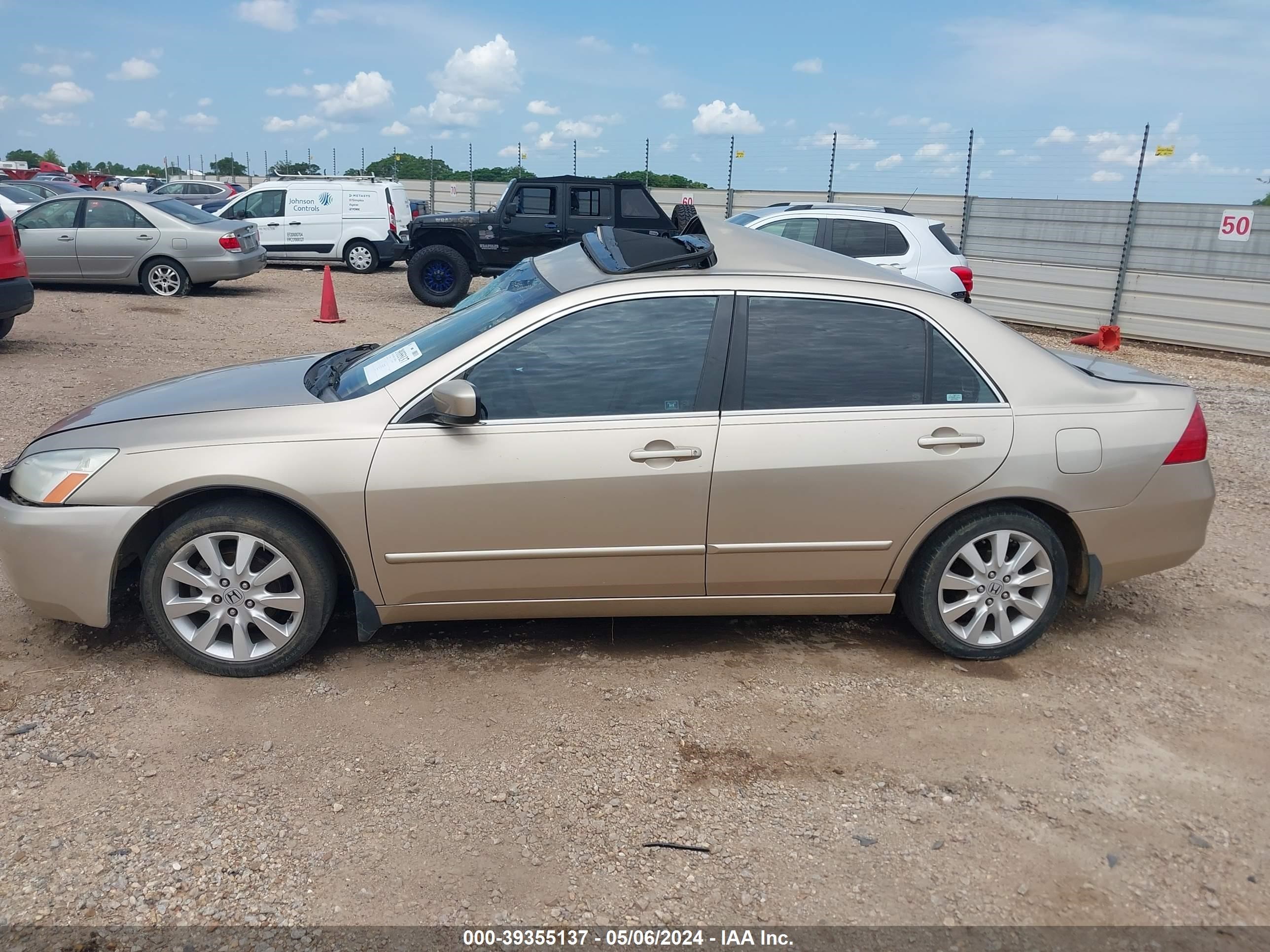 Photo 13 VIN: 1HGCM66587A059133 - HONDA ACCORD 