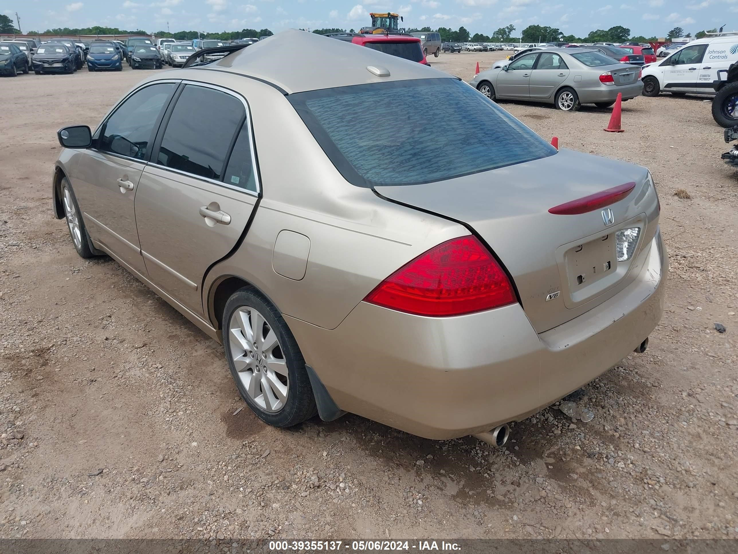 Photo 2 VIN: 1HGCM66587A059133 - HONDA ACCORD 