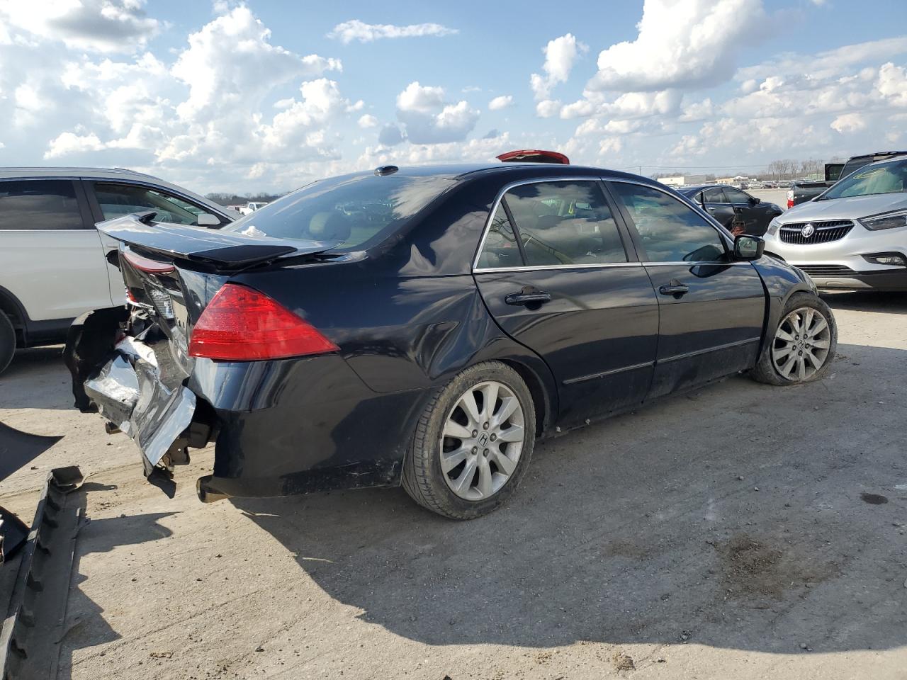 Photo 2 VIN: 1HGCM66587A063148 - HONDA ACCORD 