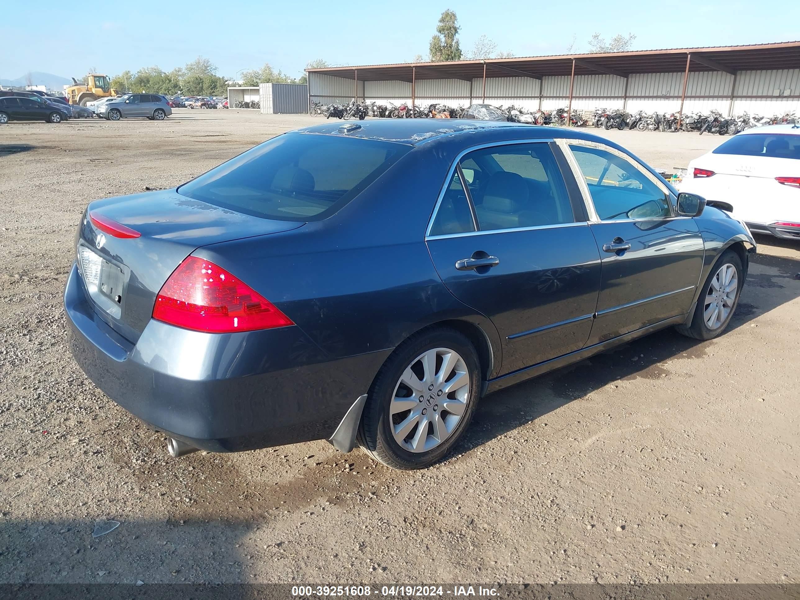 Photo 3 VIN: 1HGCM66587A084355 - HONDA ACCORD 