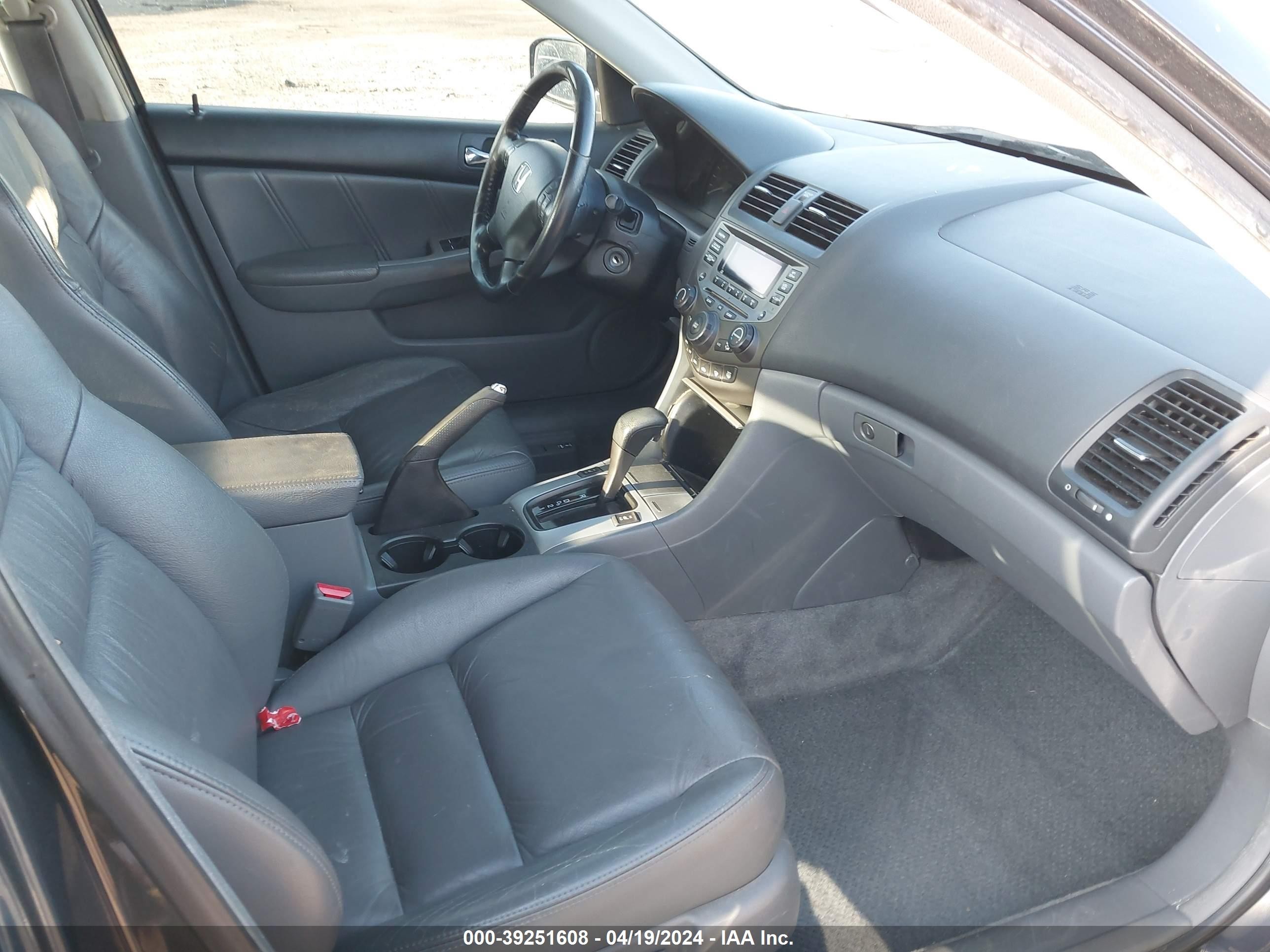 Photo 4 VIN: 1HGCM66587A084355 - HONDA ACCORD 