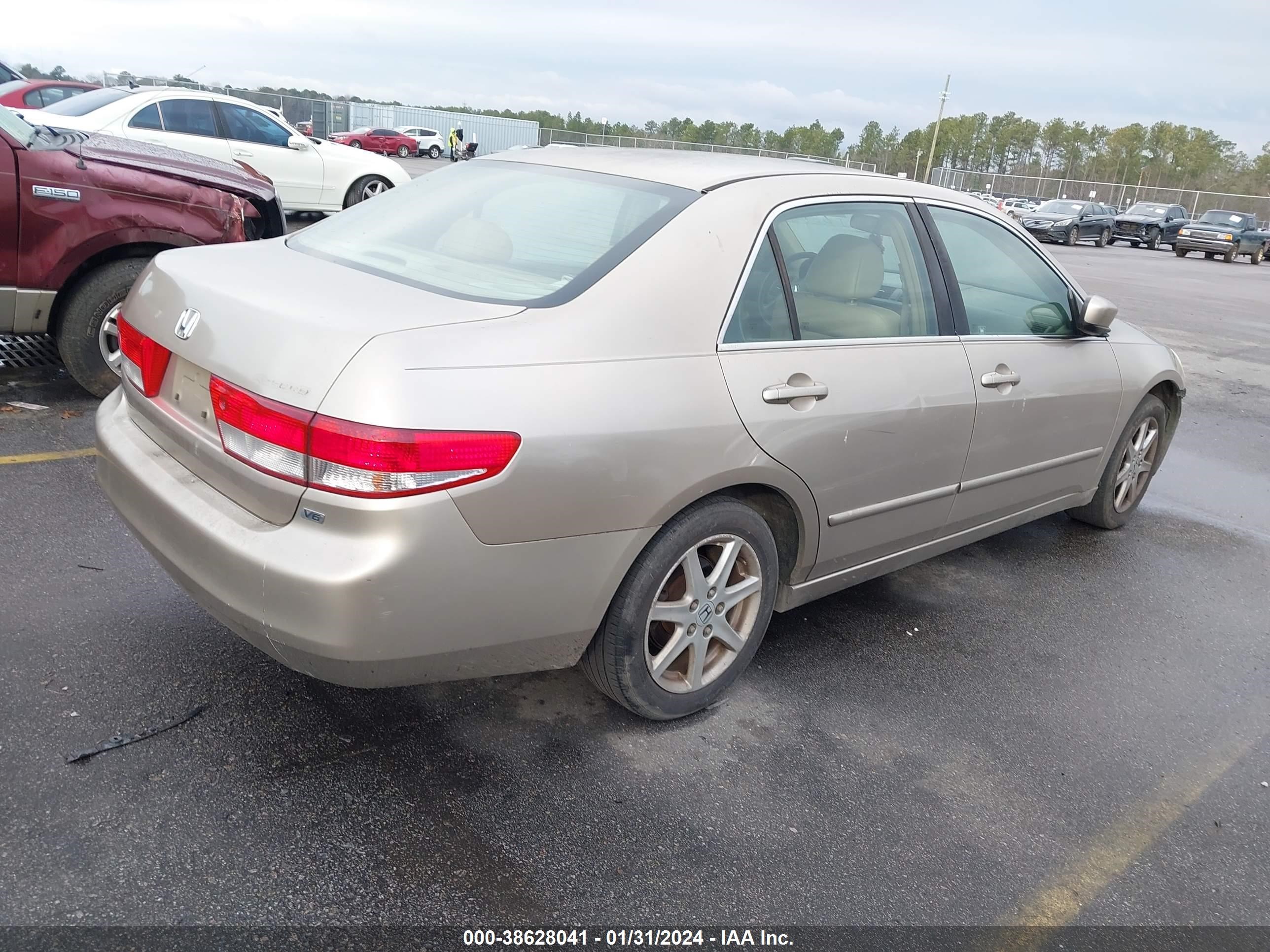 Photo 3 VIN: 1HGCM66593A004524 - HONDA ACCORD 