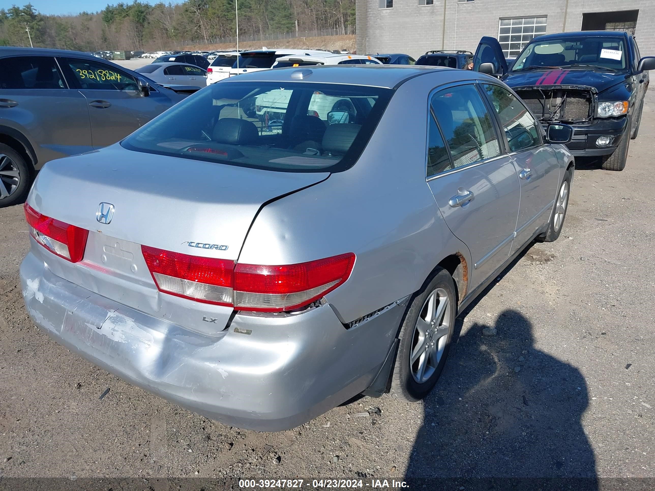 Photo 3 VIN: 1HGCM66594A026055 - HONDA ACCORD 