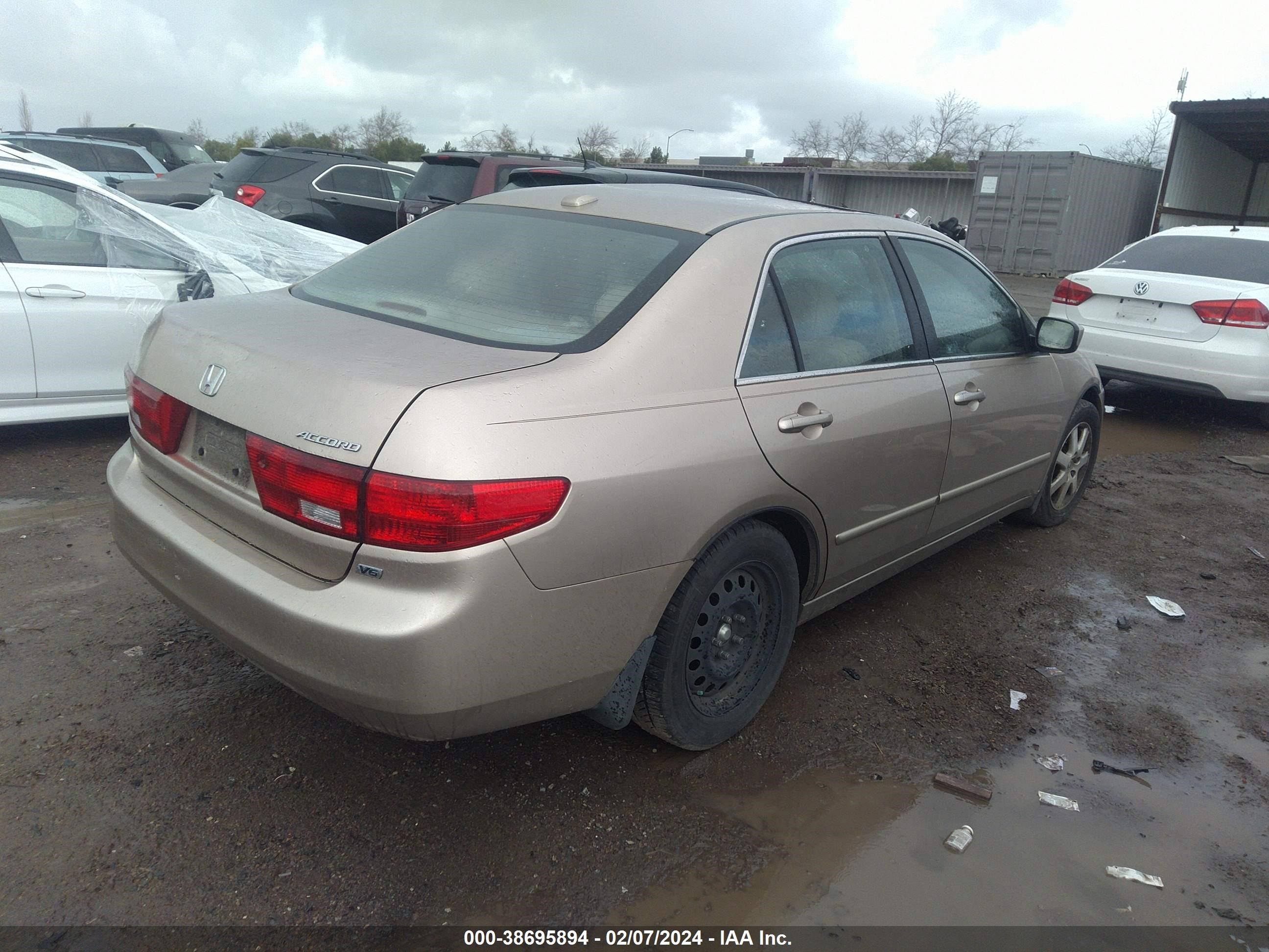 Photo 3 VIN: 1HGCM66595A041317 - HONDA ACCORD 