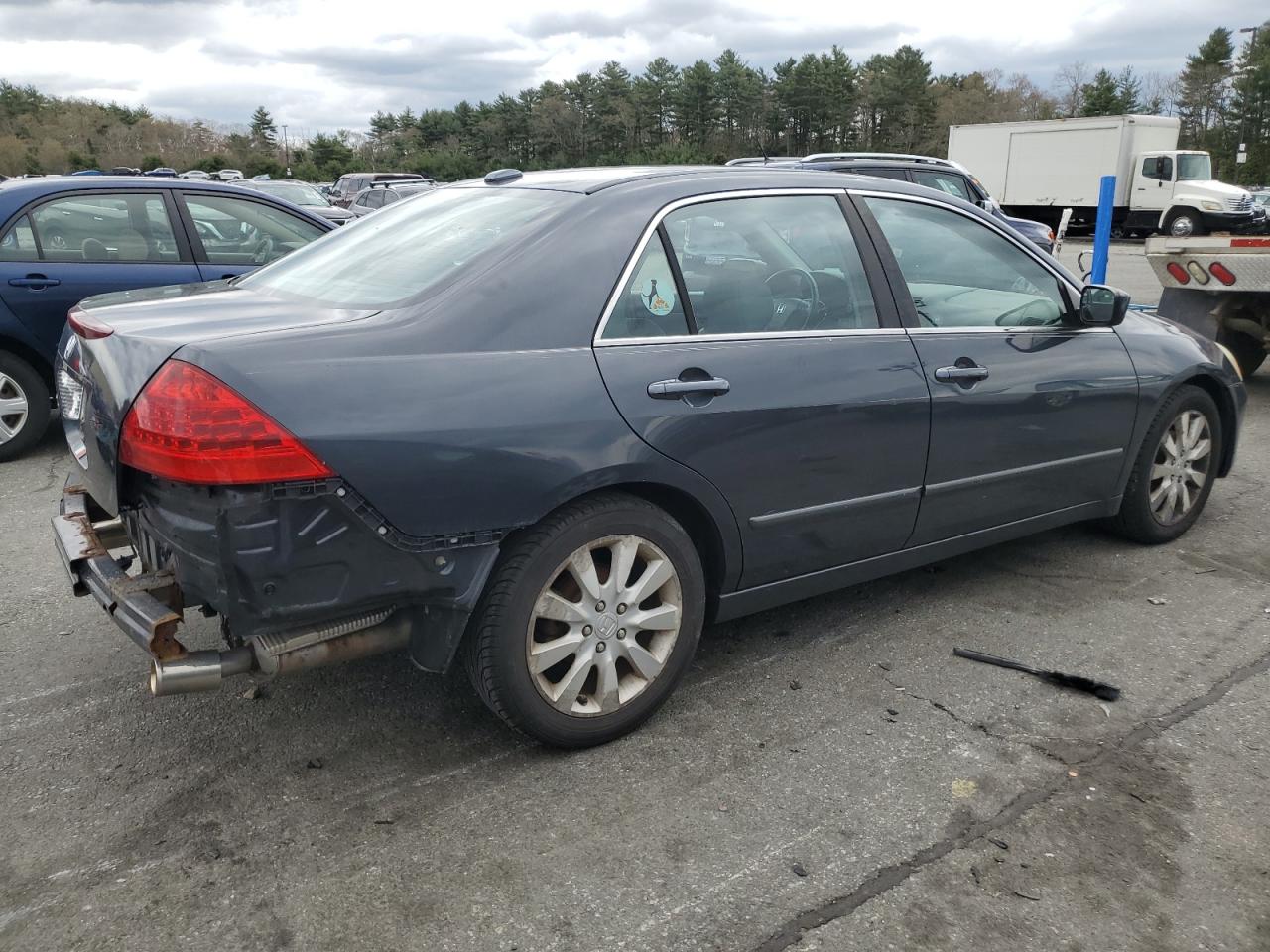 Photo 2 VIN: 1HGCM66596A006701 - HONDA ACCORD 