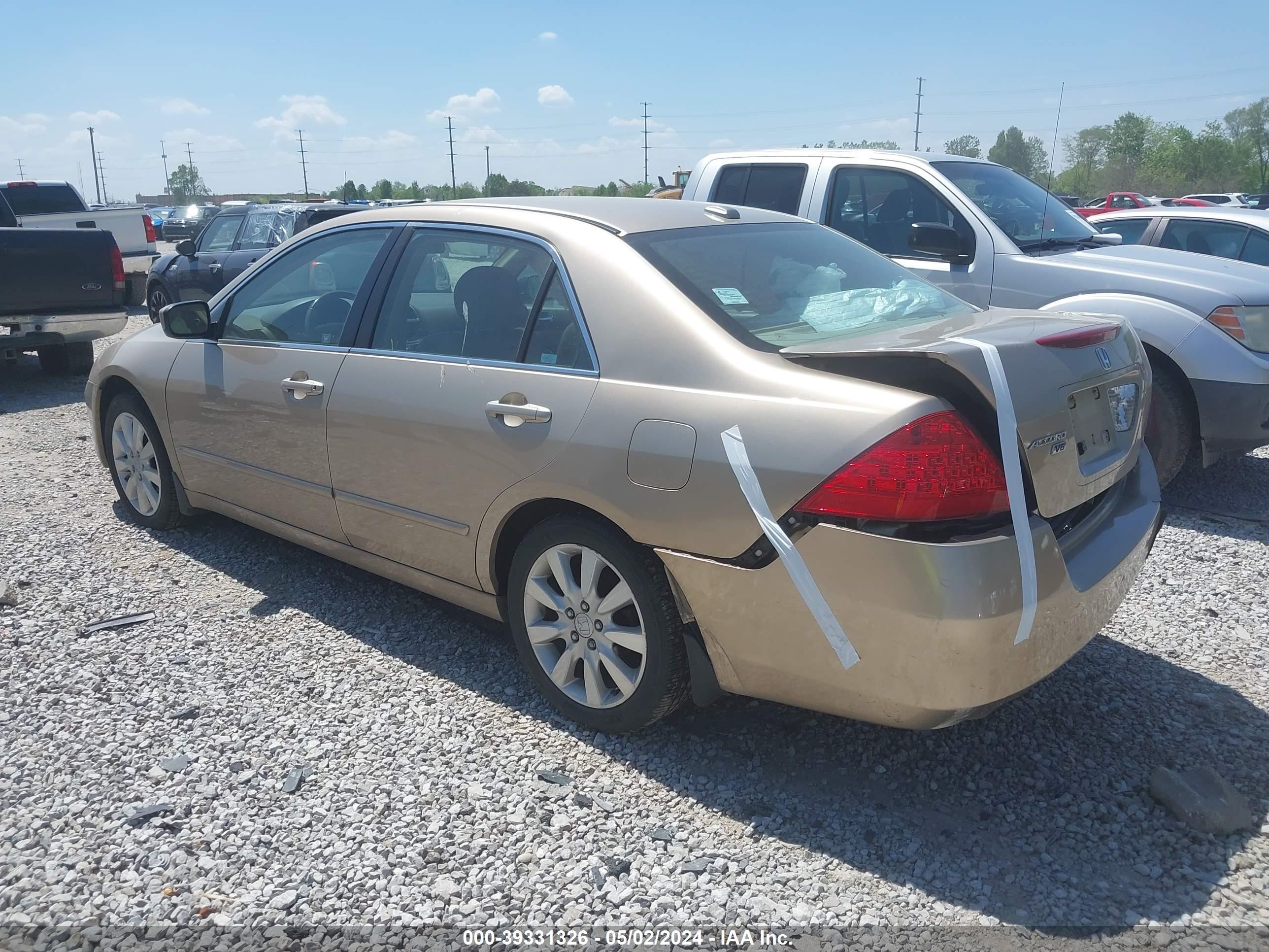 Photo 2 VIN: 1HGCM66596A024311 - HONDA ACCORD 