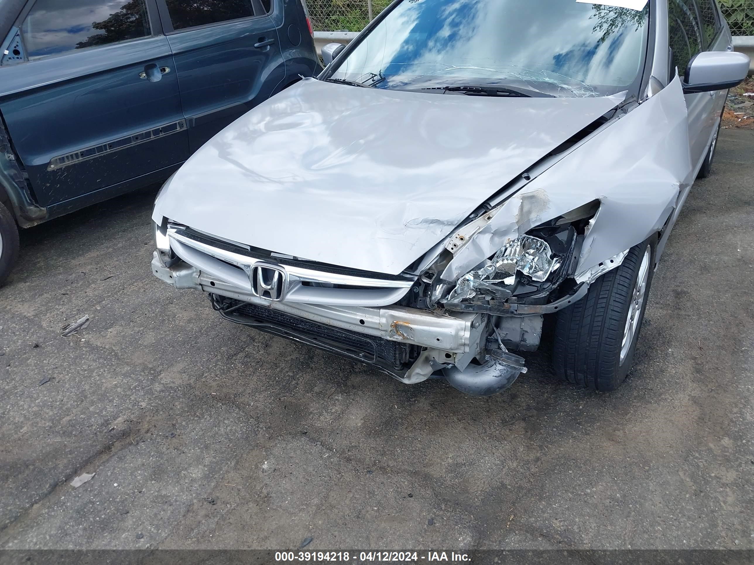 Photo 5 VIN: 1HGCM66596A039696 - HONDA ACCORD 