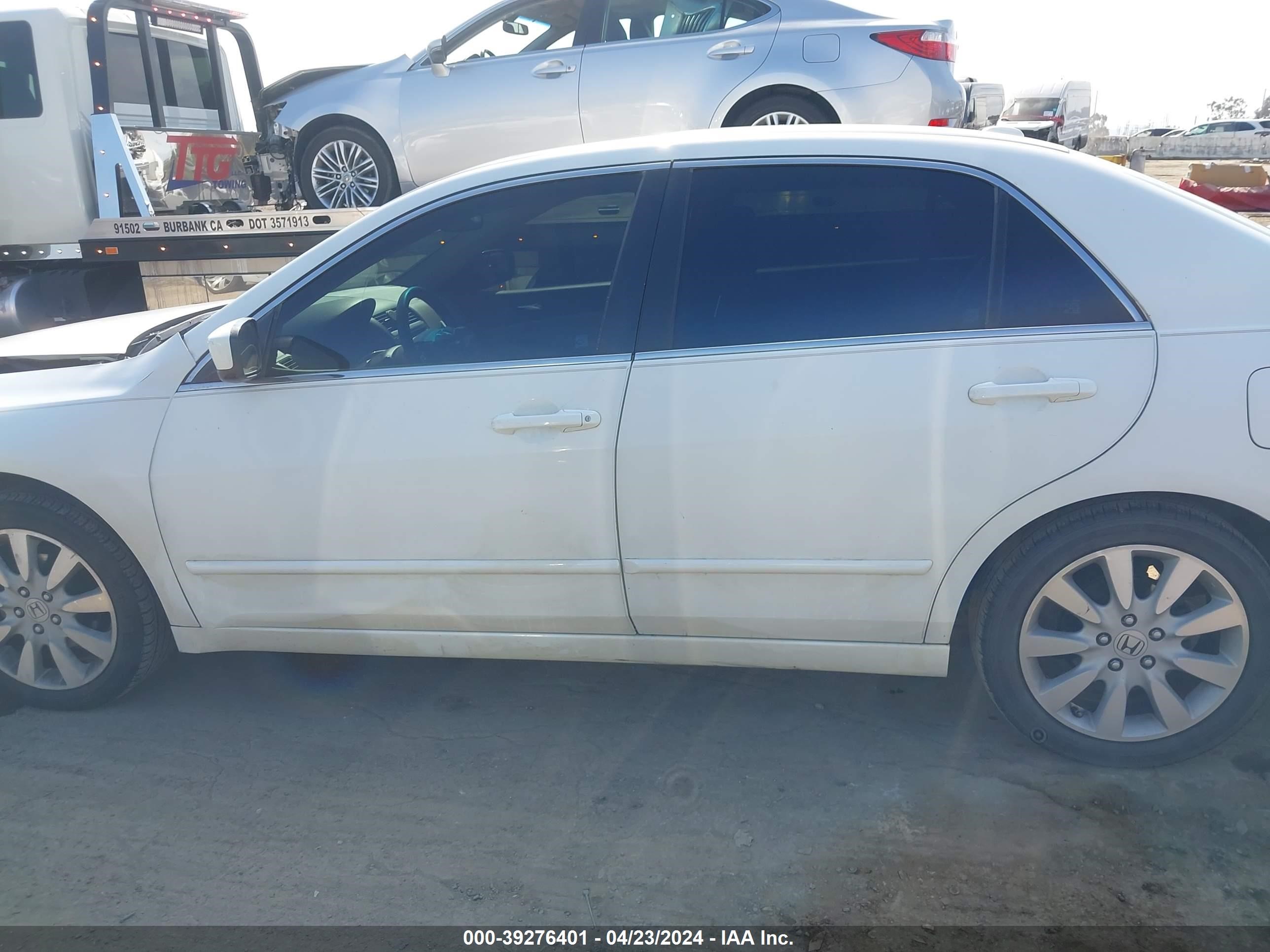 Photo 13 VIN: 1HGCM66597A017926 - HONDA ACCORD 