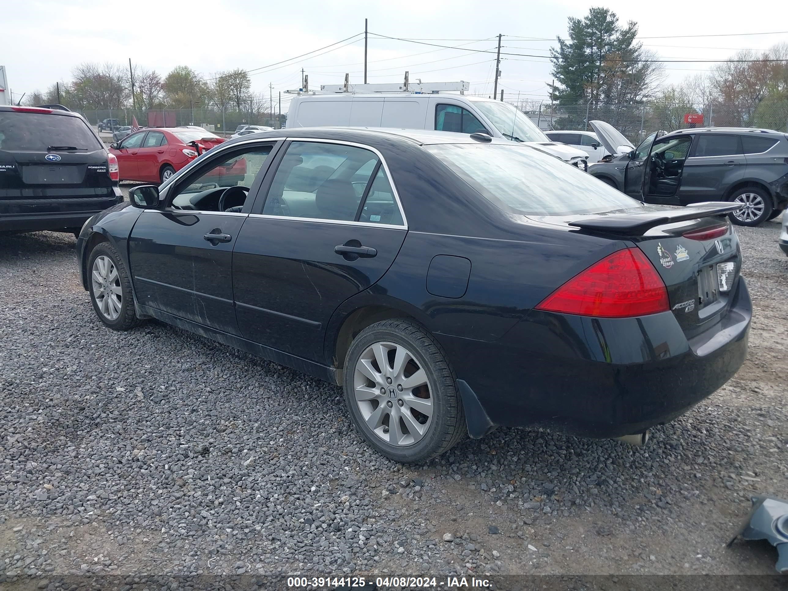 Photo 2 VIN: 1HGCM66597A084557 - HONDA ACCORD 