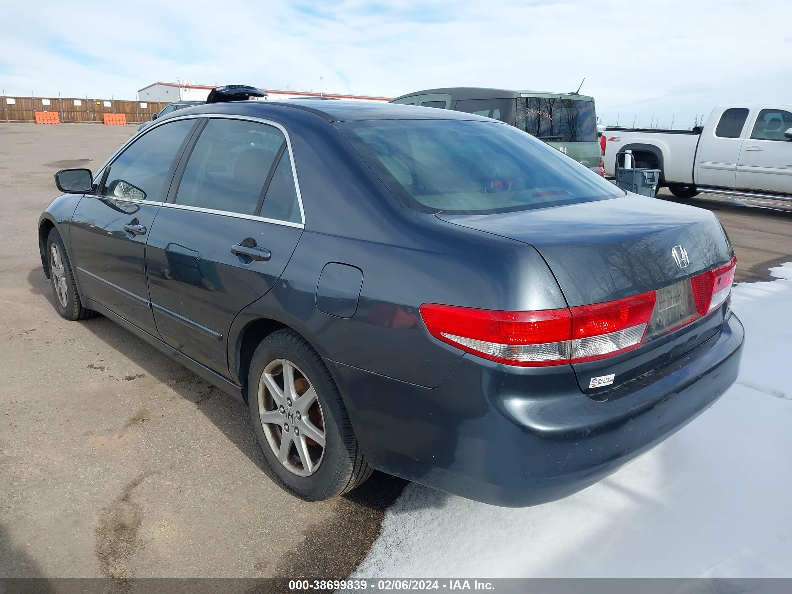 Photo 2 VIN: 1HGCM665X3A078826 - HONDA ACCORD 