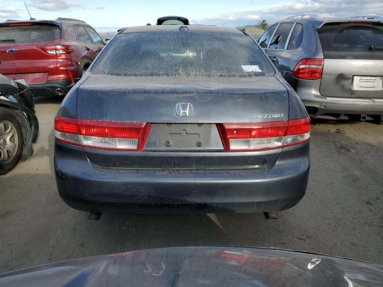 Photo 5 VIN: 1HGCM665X4A048355 - HONDA ACCORD 