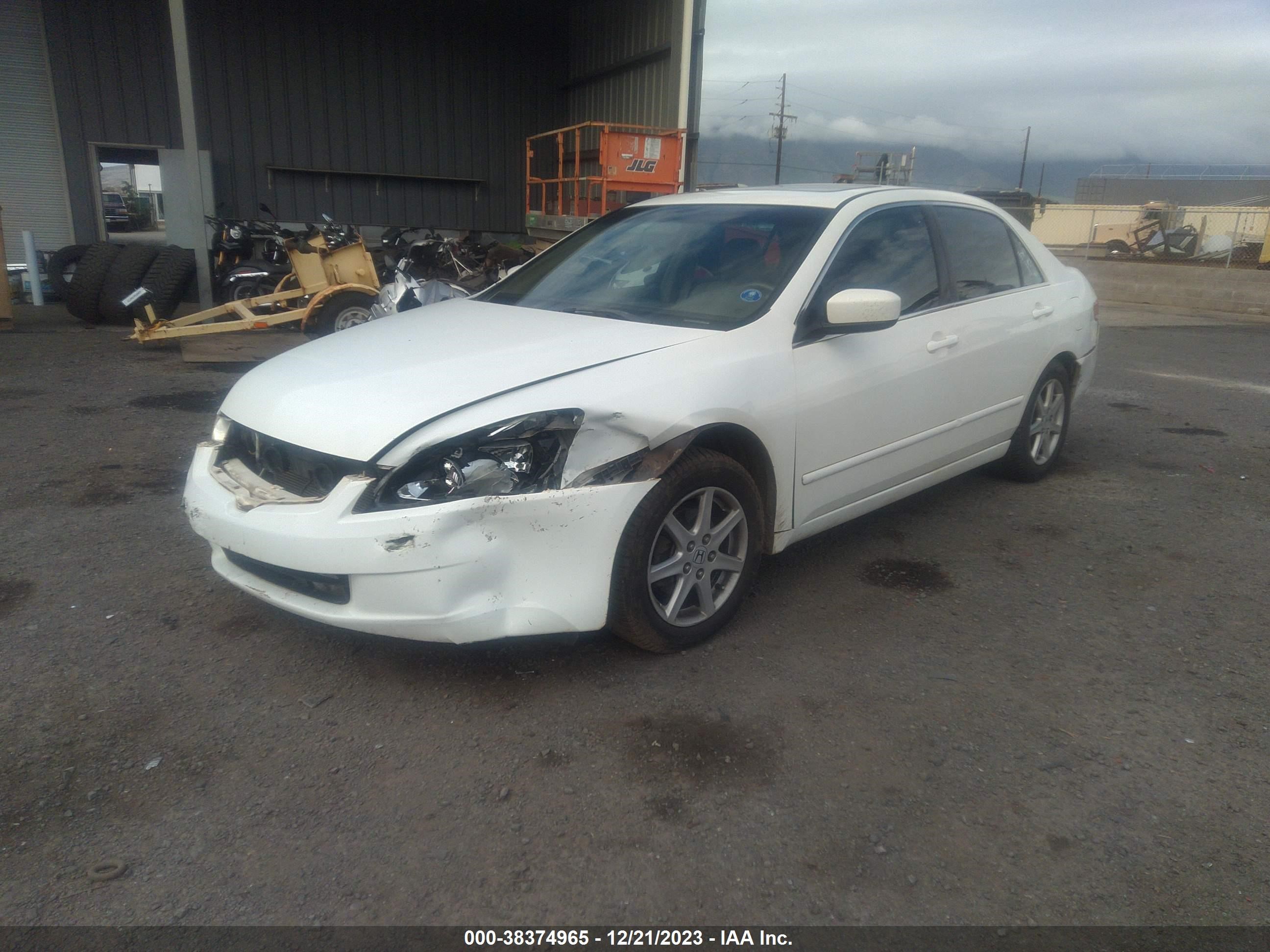 Photo 1 VIN: 1HGCM665X4A070386 - HONDA ACCORD 