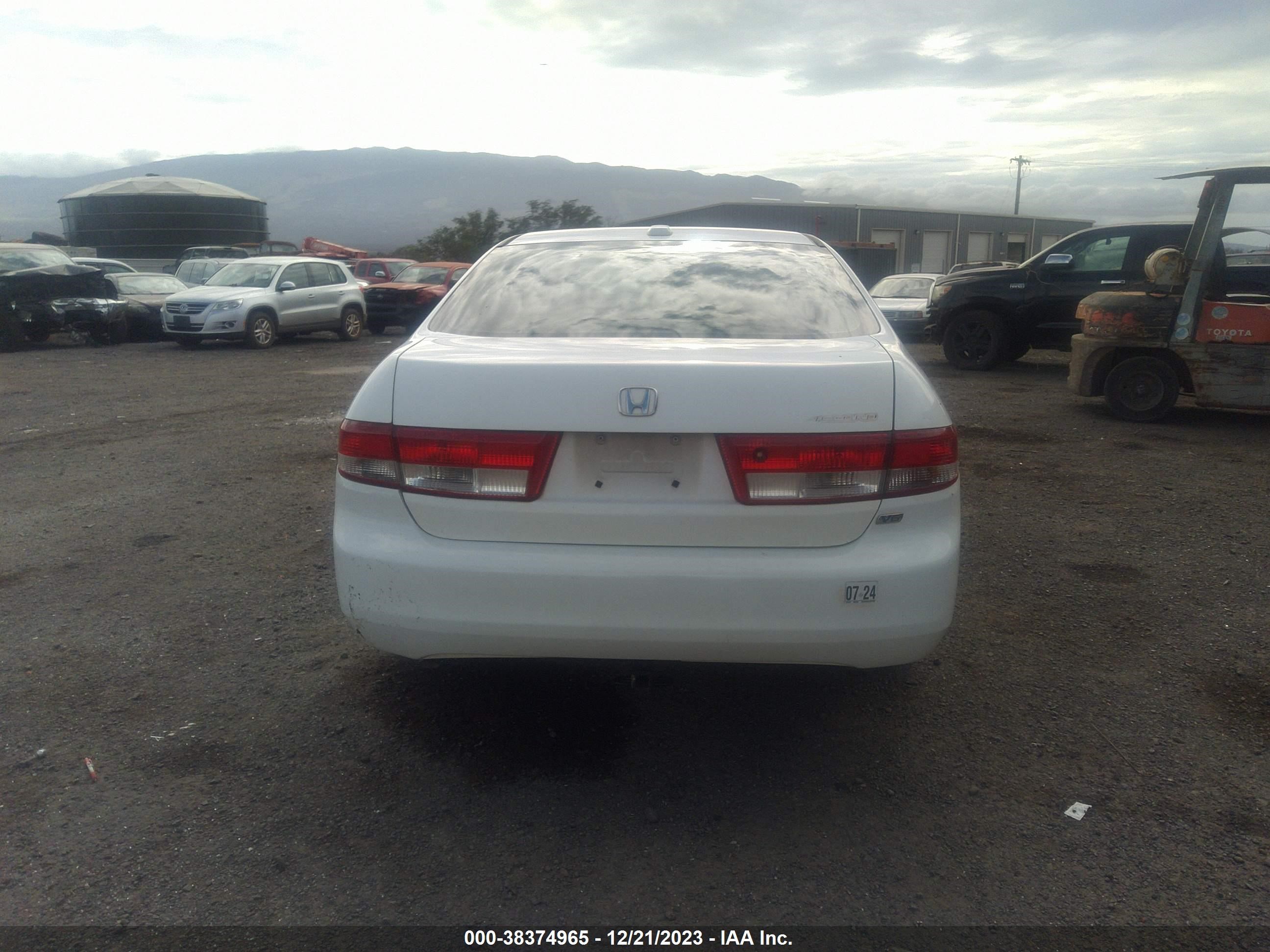 Photo 14 VIN: 1HGCM665X4A070386 - HONDA ACCORD 