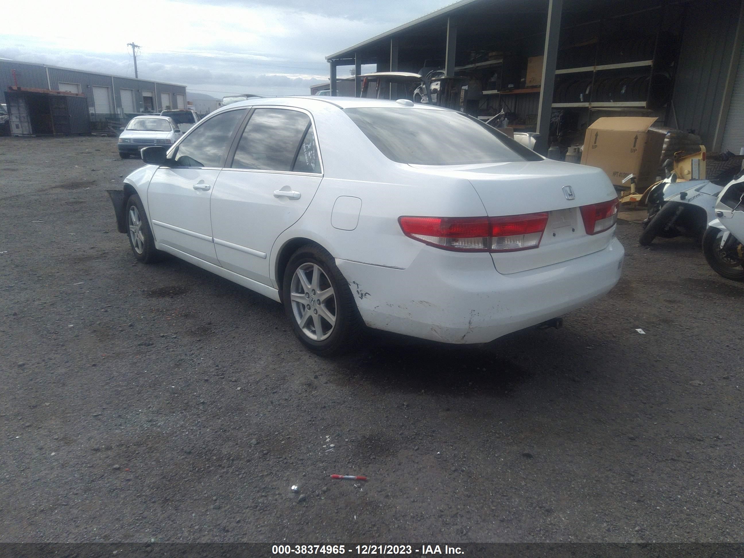 Photo 2 VIN: 1HGCM665X4A070386 - HONDA ACCORD 