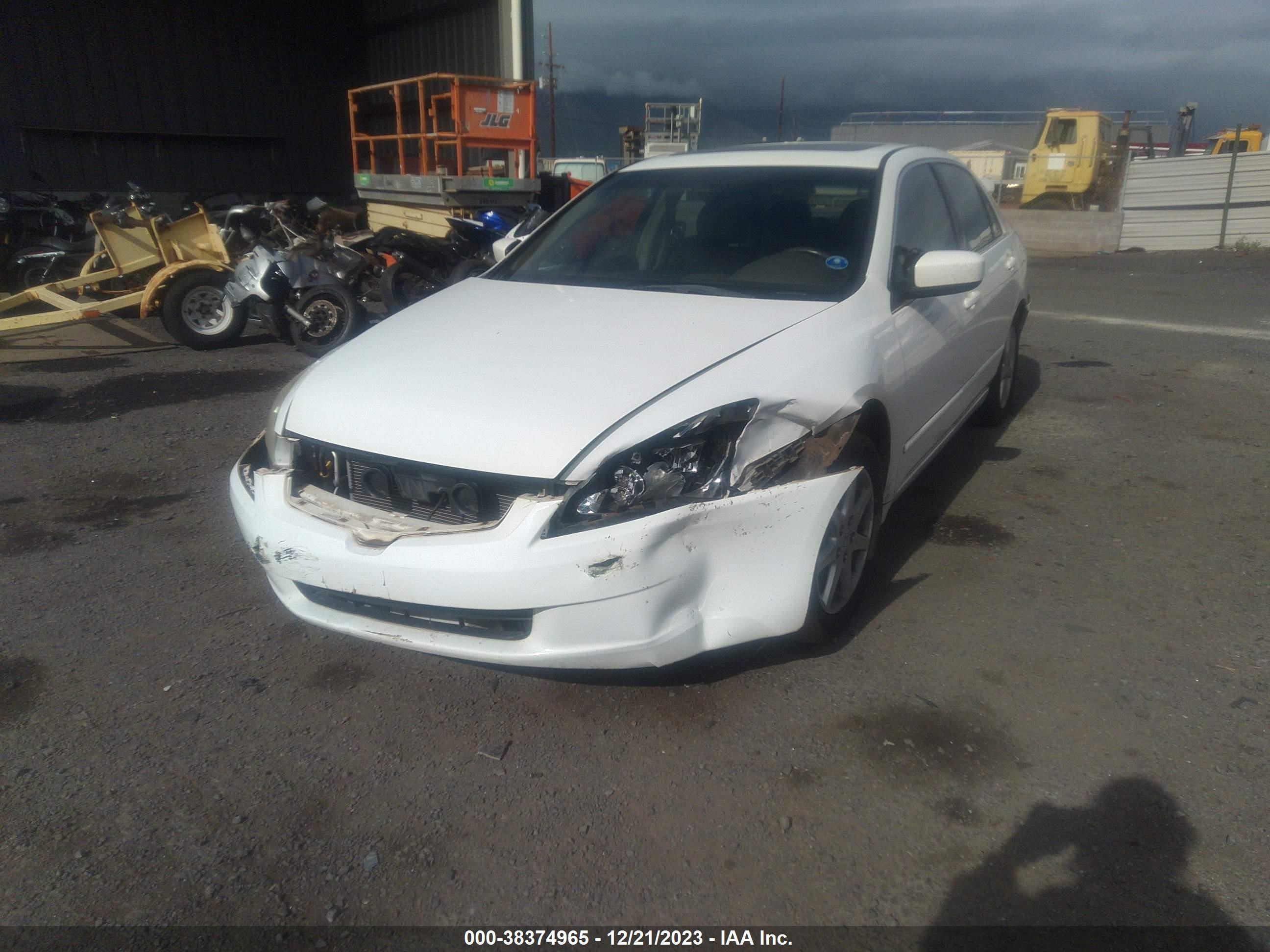 Photo 5 VIN: 1HGCM665X4A070386 - HONDA ACCORD 