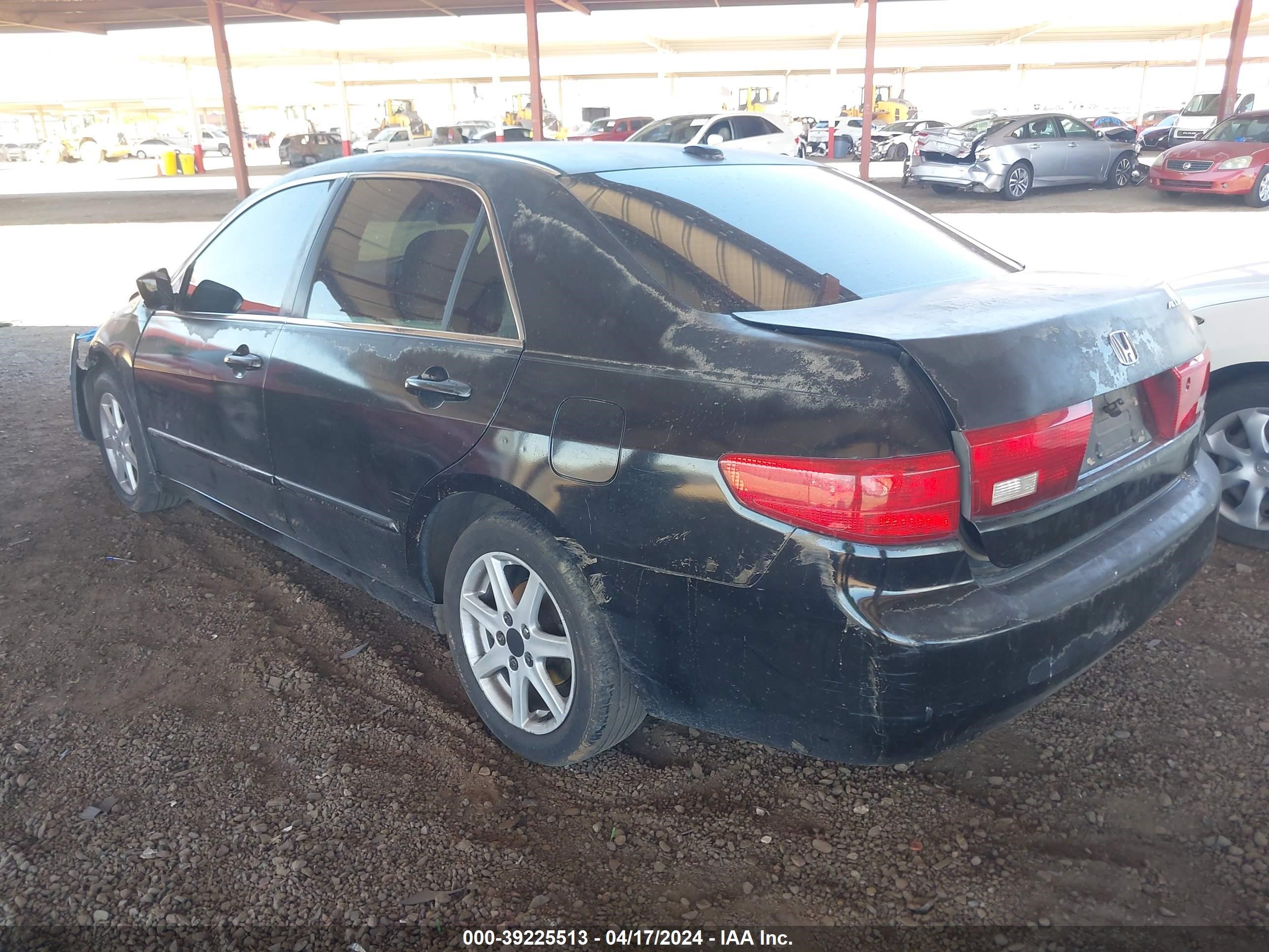 Photo 2 VIN: 1HGCM665X58047742 - HONDA ACCORD 