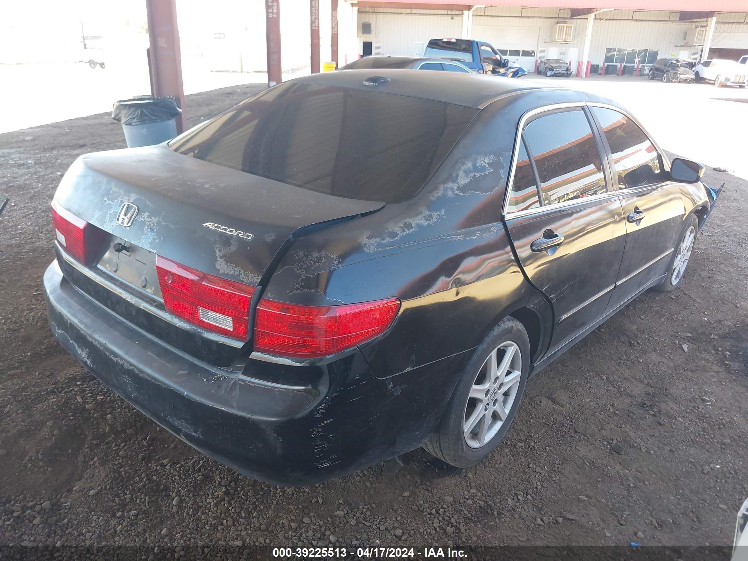 Photo 3 VIN: 1HGCM665X58047742 - HONDA ACCORD 