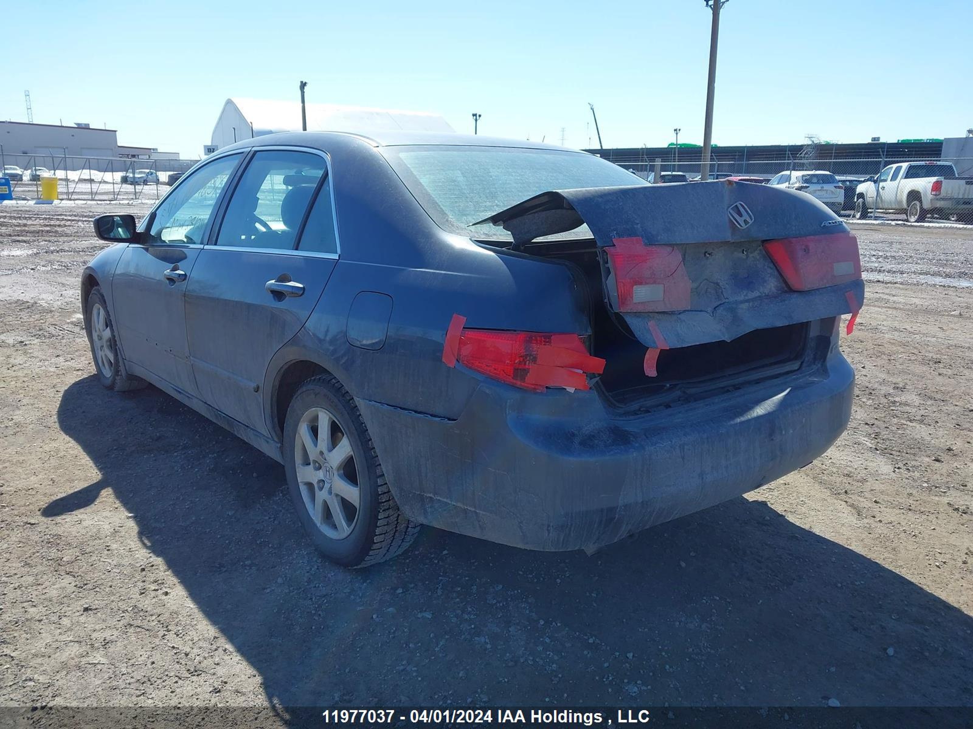 Photo 2 VIN: 1HGCM665X5A800718 - HONDA ACCORD 