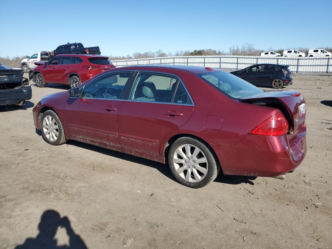 Photo 1 VIN: 1HGCM665X6A010630 - HONDA ACCORD 