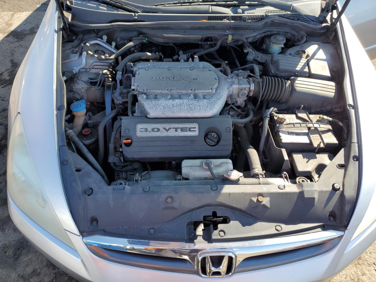 Photo 10 VIN: 1HGCM665X7A002657 - HONDA ACCORD 