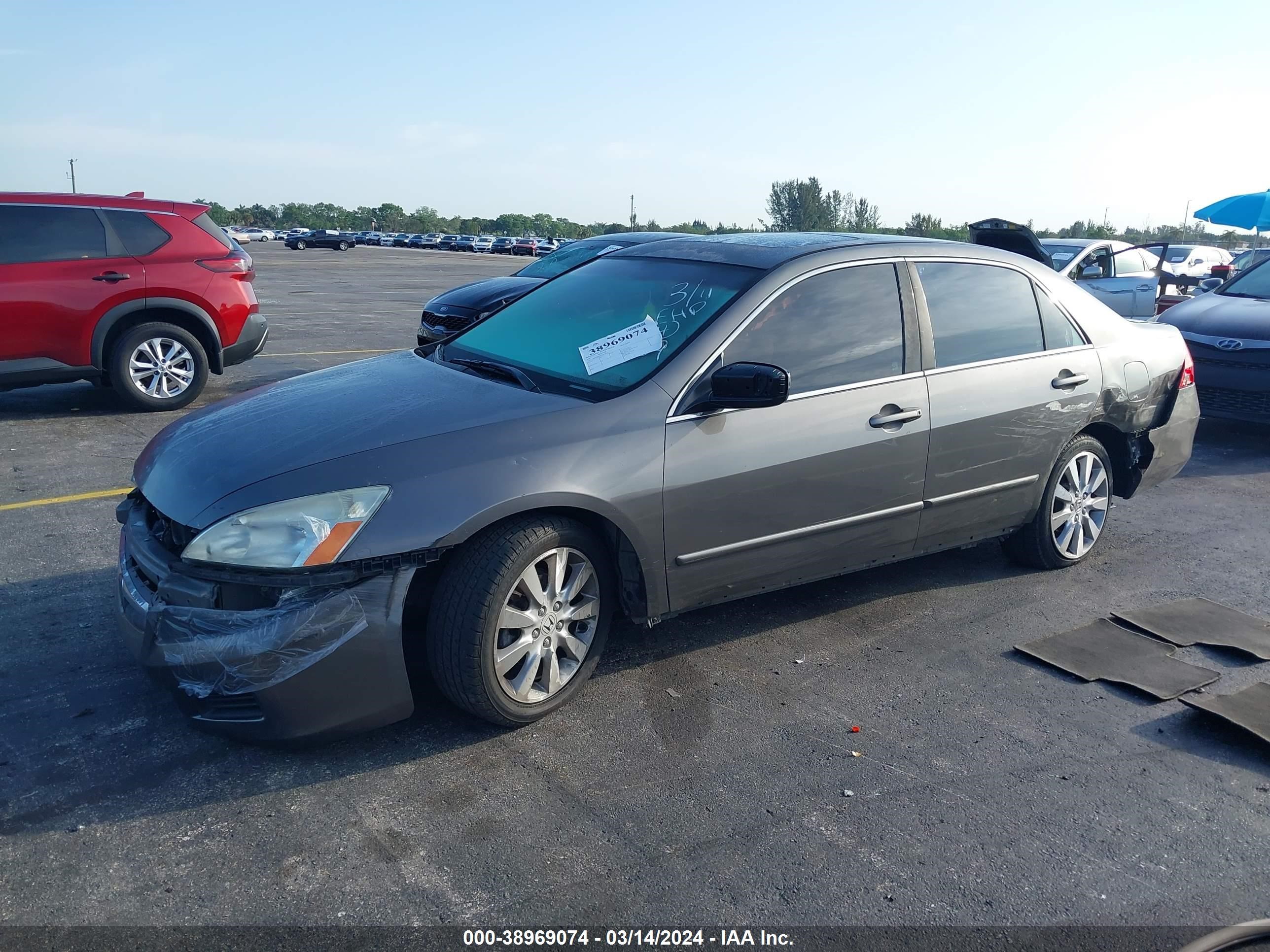 Photo 1 VIN: 1HGCM665X7A019409 - HONDA ACCORD 