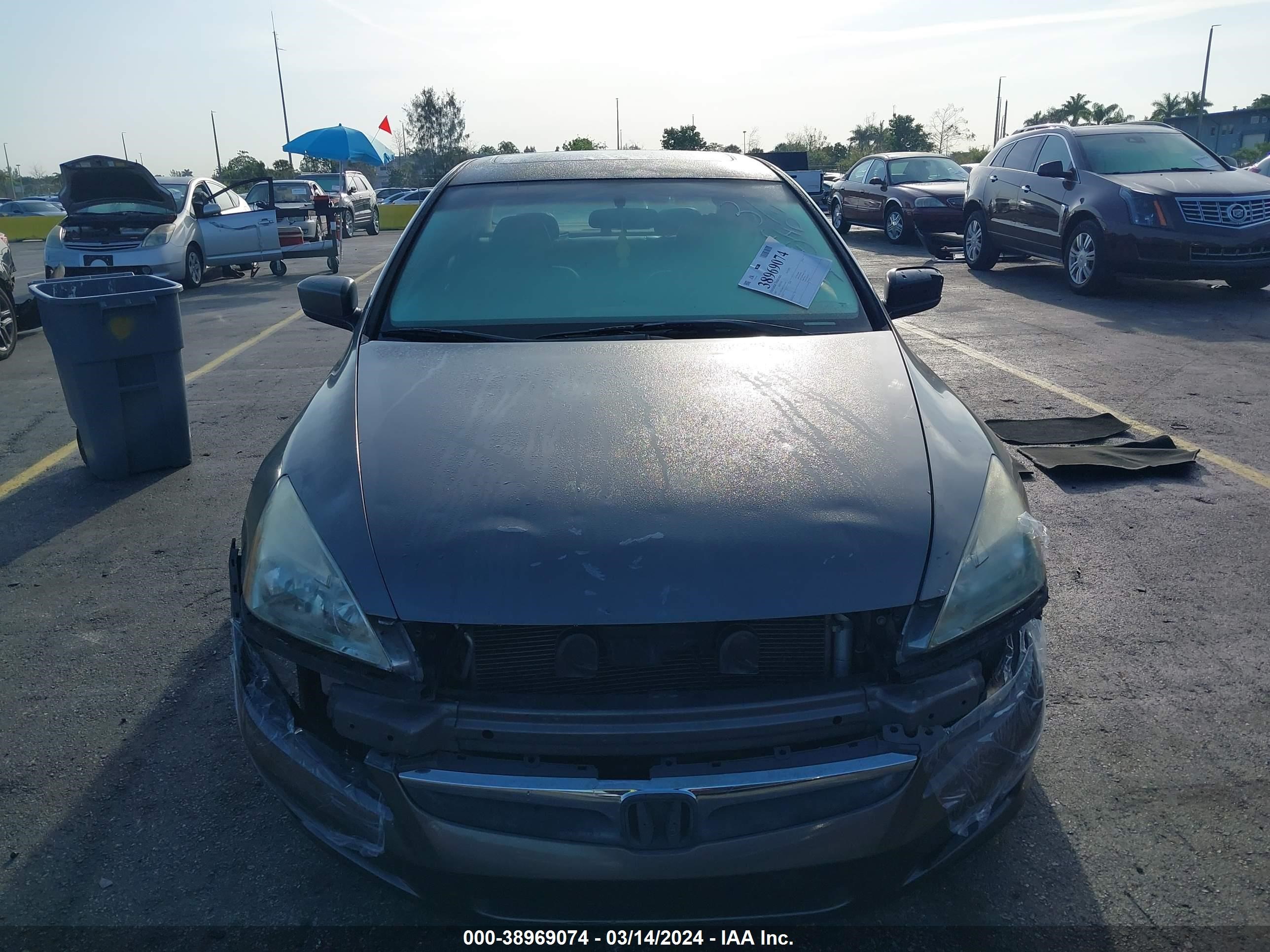 Photo 12 VIN: 1HGCM665X7A019409 - HONDA ACCORD 