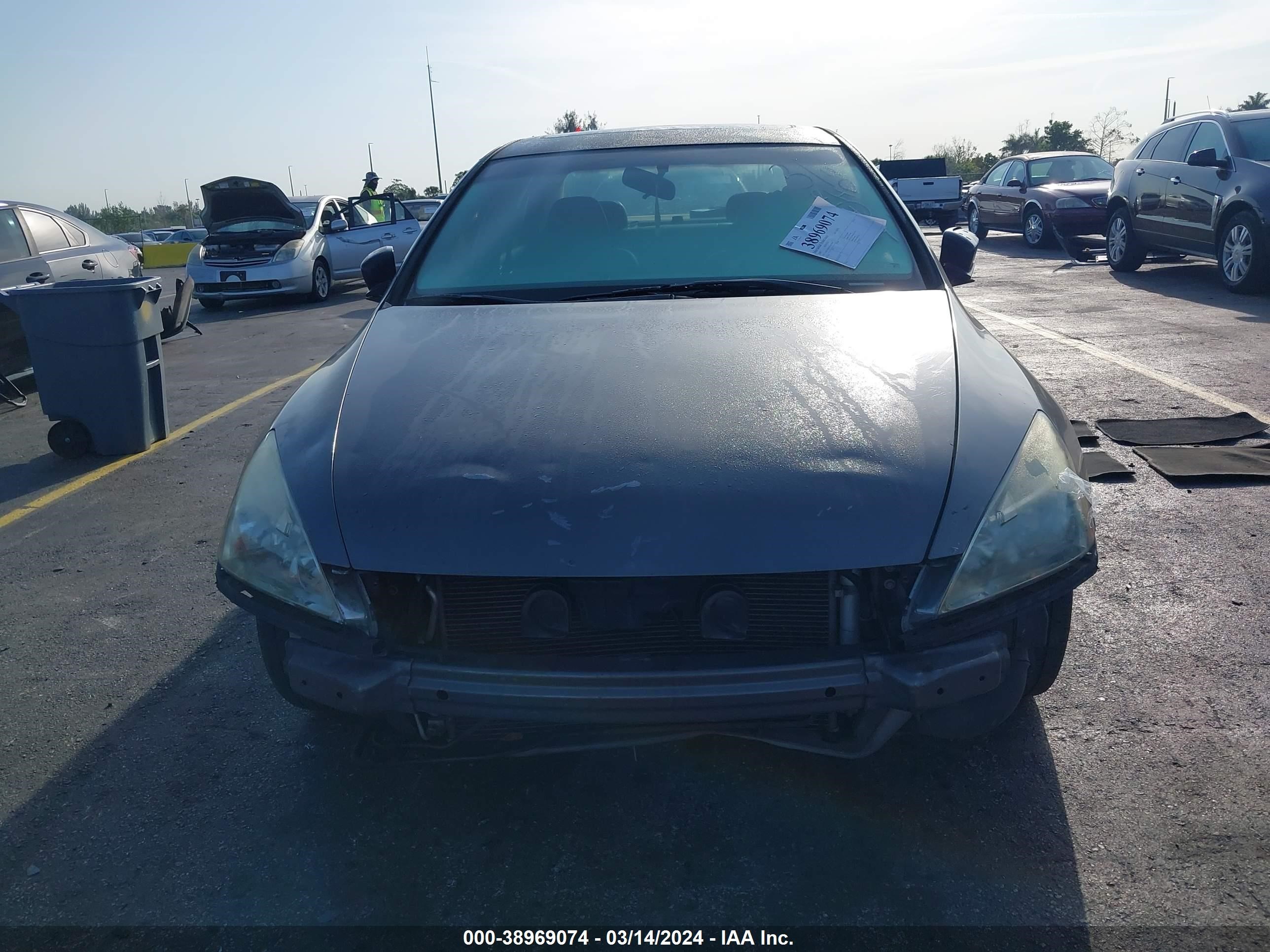 Photo 5 VIN: 1HGCM665X7A019409 - HONDA ACCORD 