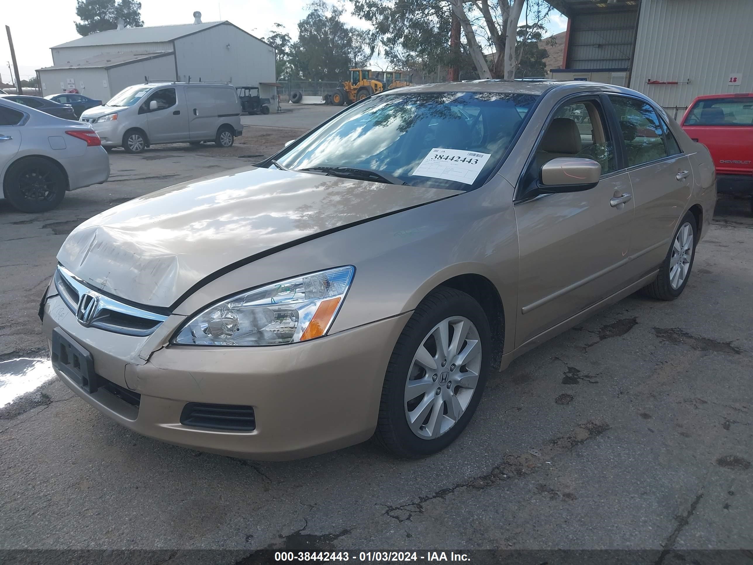 Photo 1 VIN: 1HGCM665X7A032631 - HONDA ACCORD 