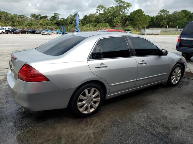 Photo 2 VIN: 1HGCM665X7A044052 - HONDA ACCORD 