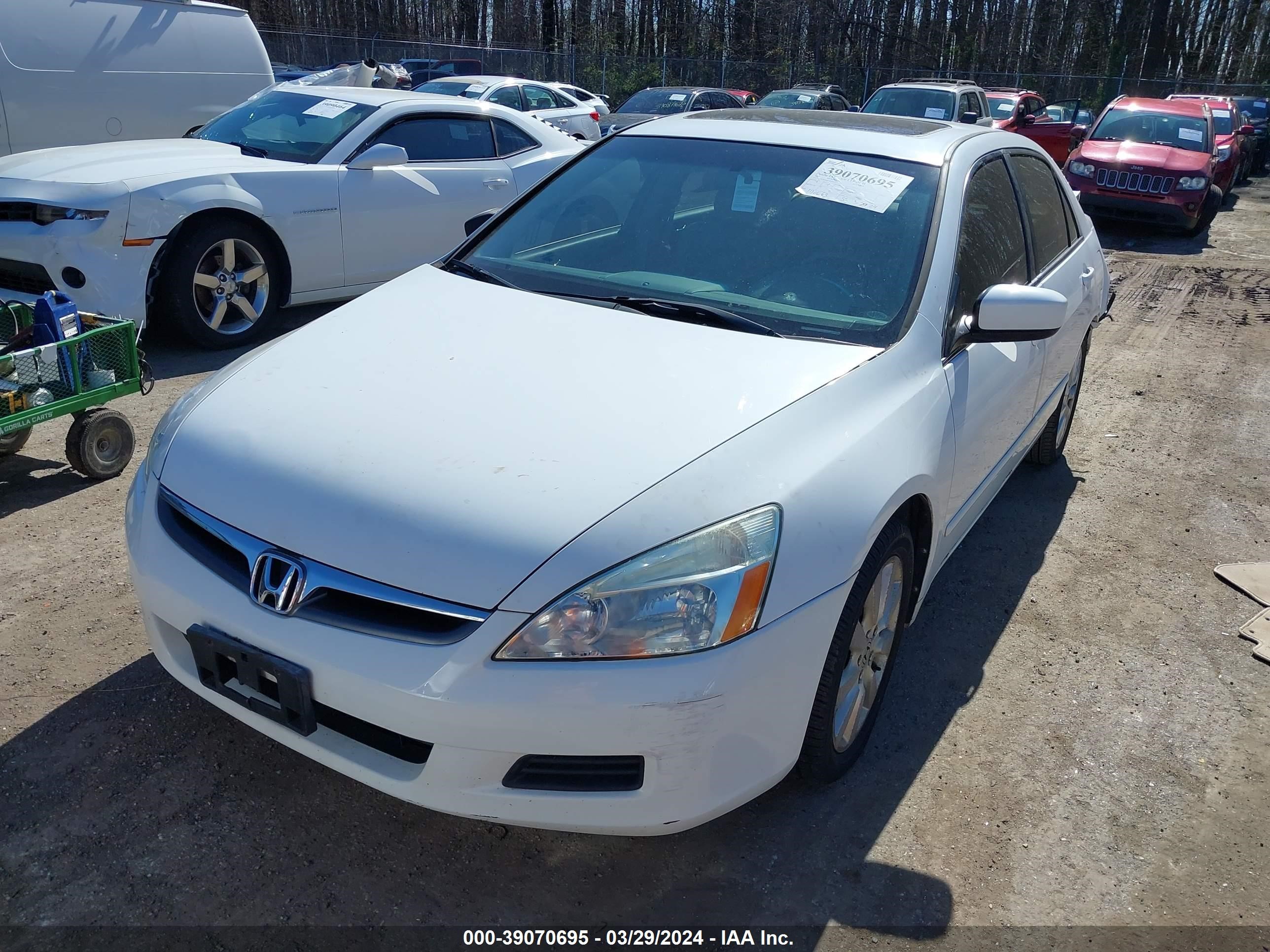 Photo 1 VIN: 1HGCM66807A054275 - HONDA ACCORD 